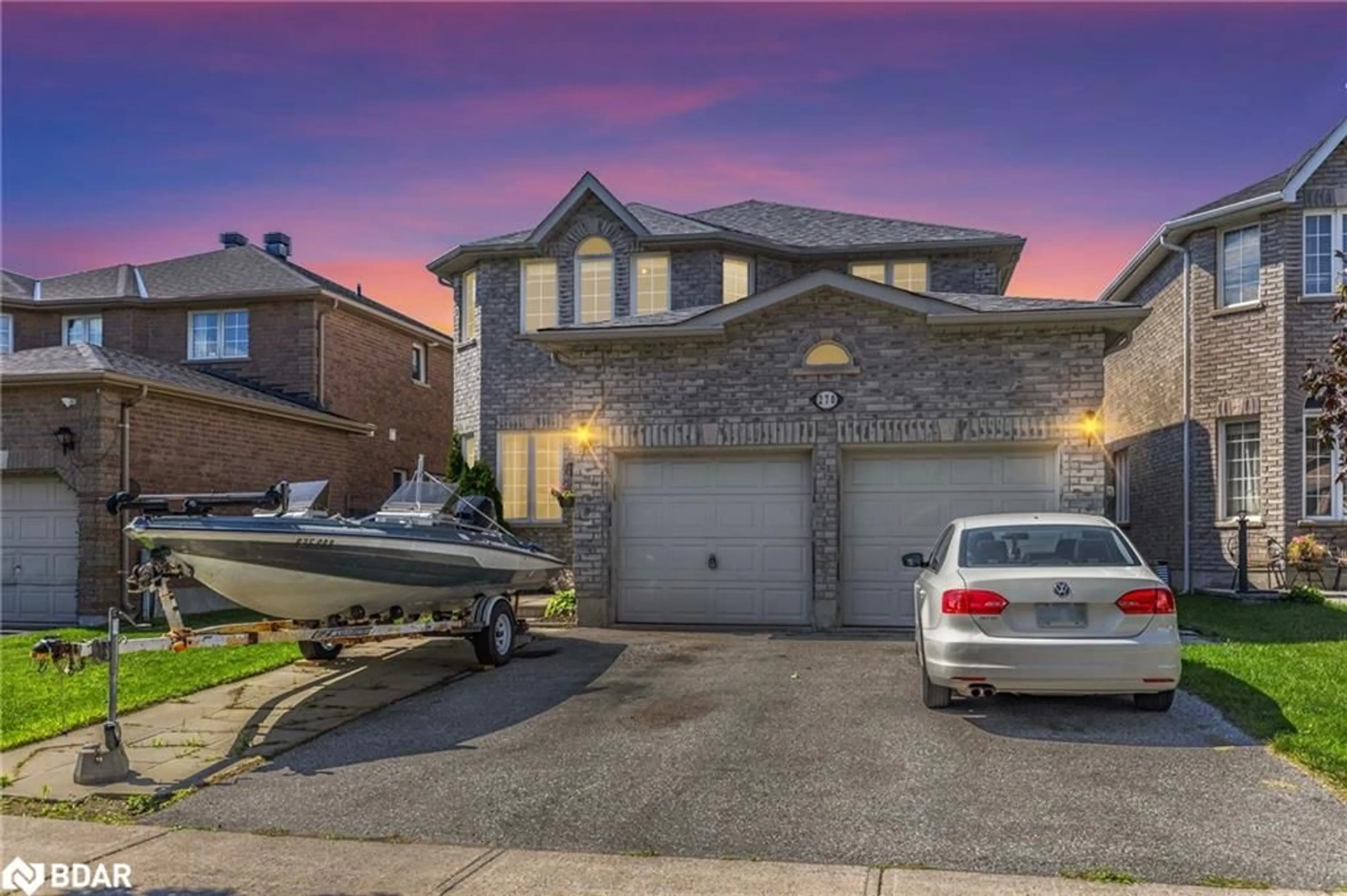Frontside or backside of a home for 270 Country Lane, Barrie Ontario L4N 0Y3