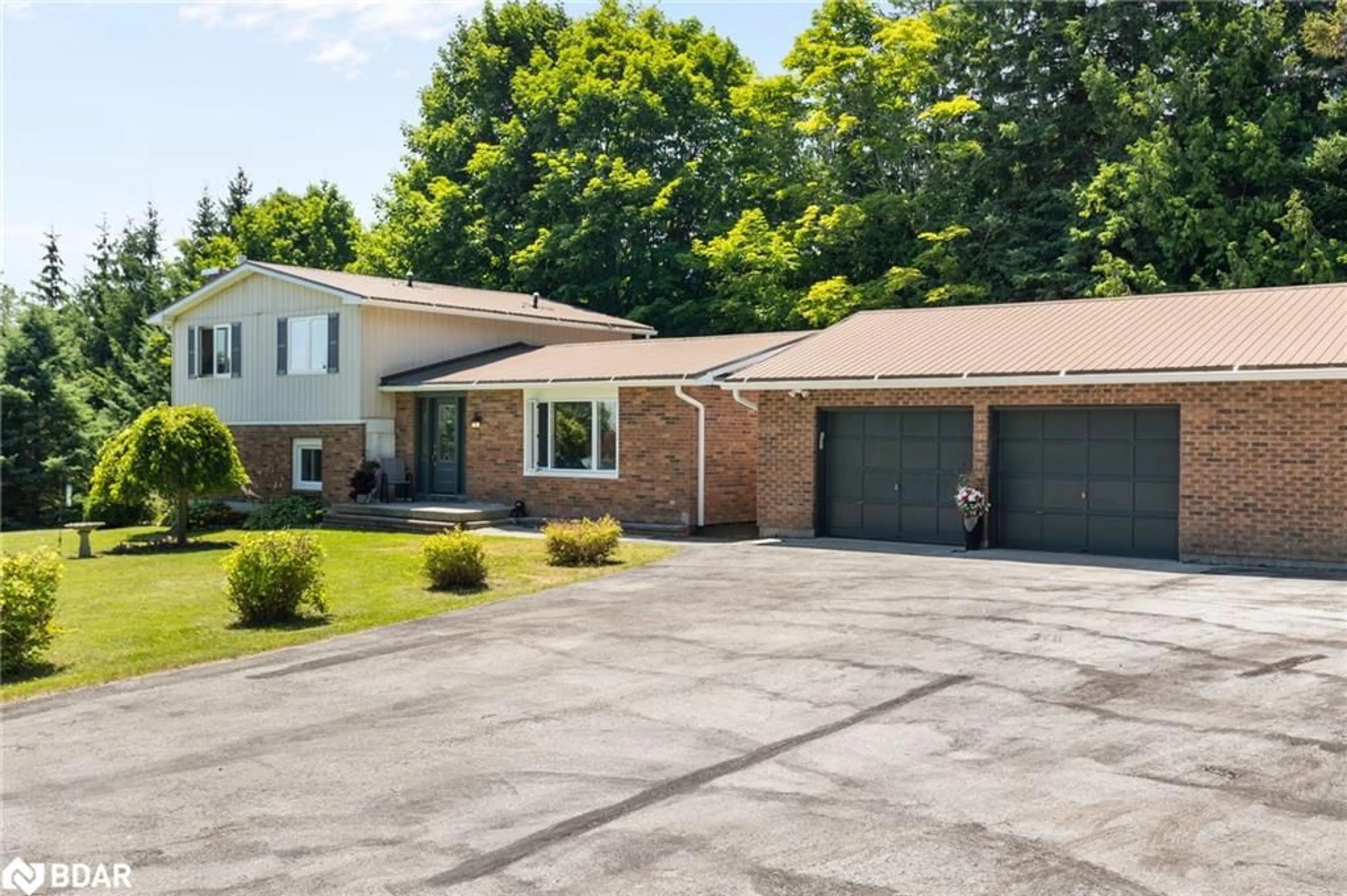 Home with brick exterior material for 4612 Line 5 N, Hillsdale Ontario L0L 1V0