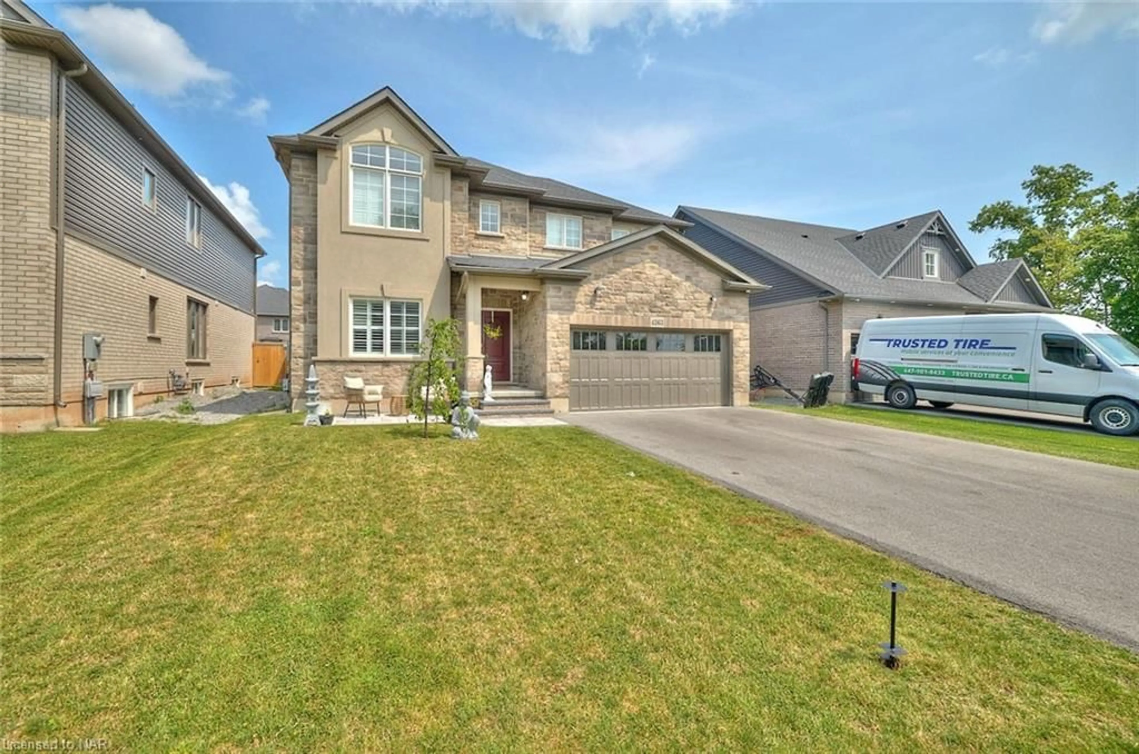 Frontside or backside of a home, the street view for 4363 Willick Rd, Niagara Falls Ontario L2G 0Y3