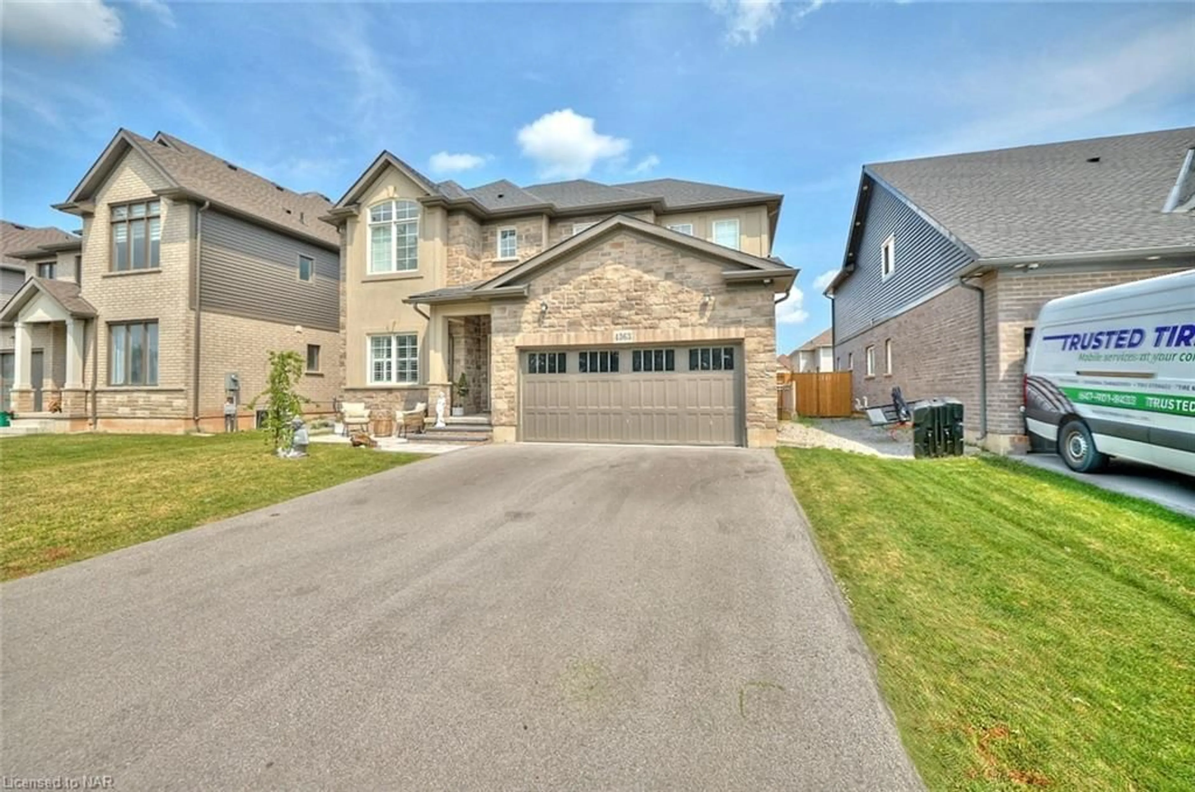 Frontside or backside of a home, the street view for 4363 Willick Rd, Niagara Falls Ontario L2G 0Y3