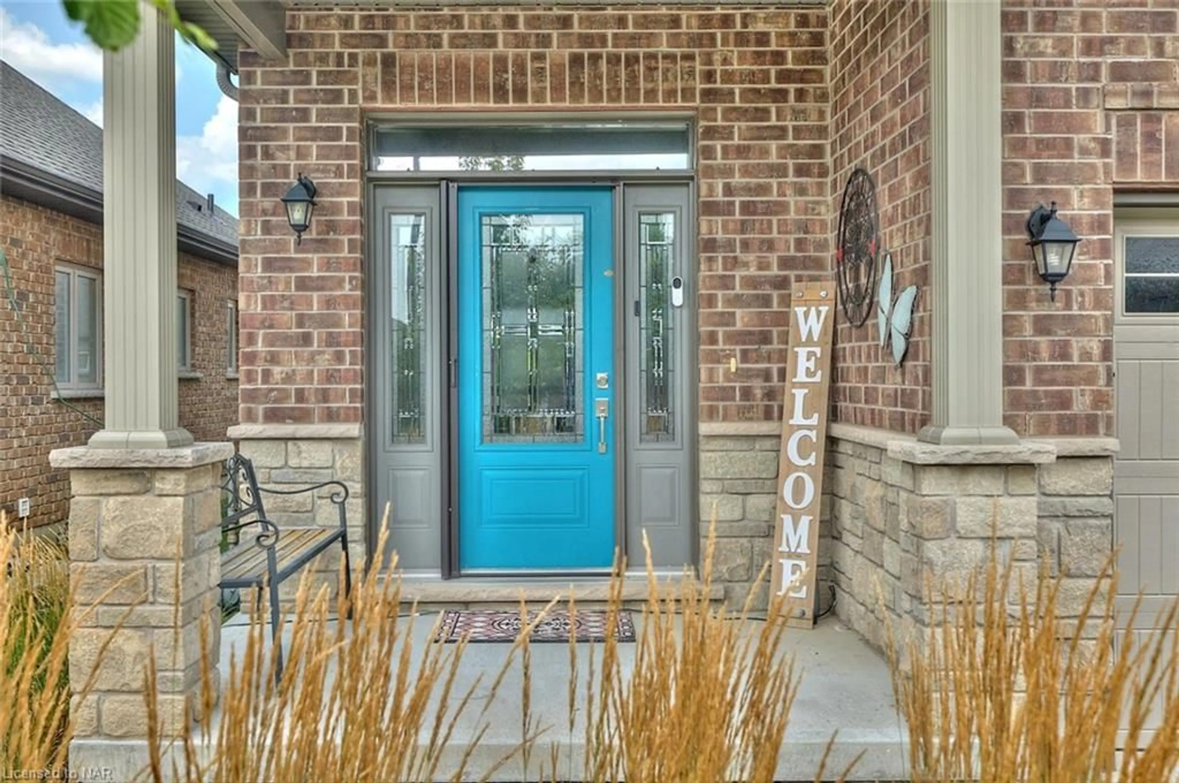 Indoor entryway for 5 Abbott Pl, Fonthill Ontario L0S 1E5