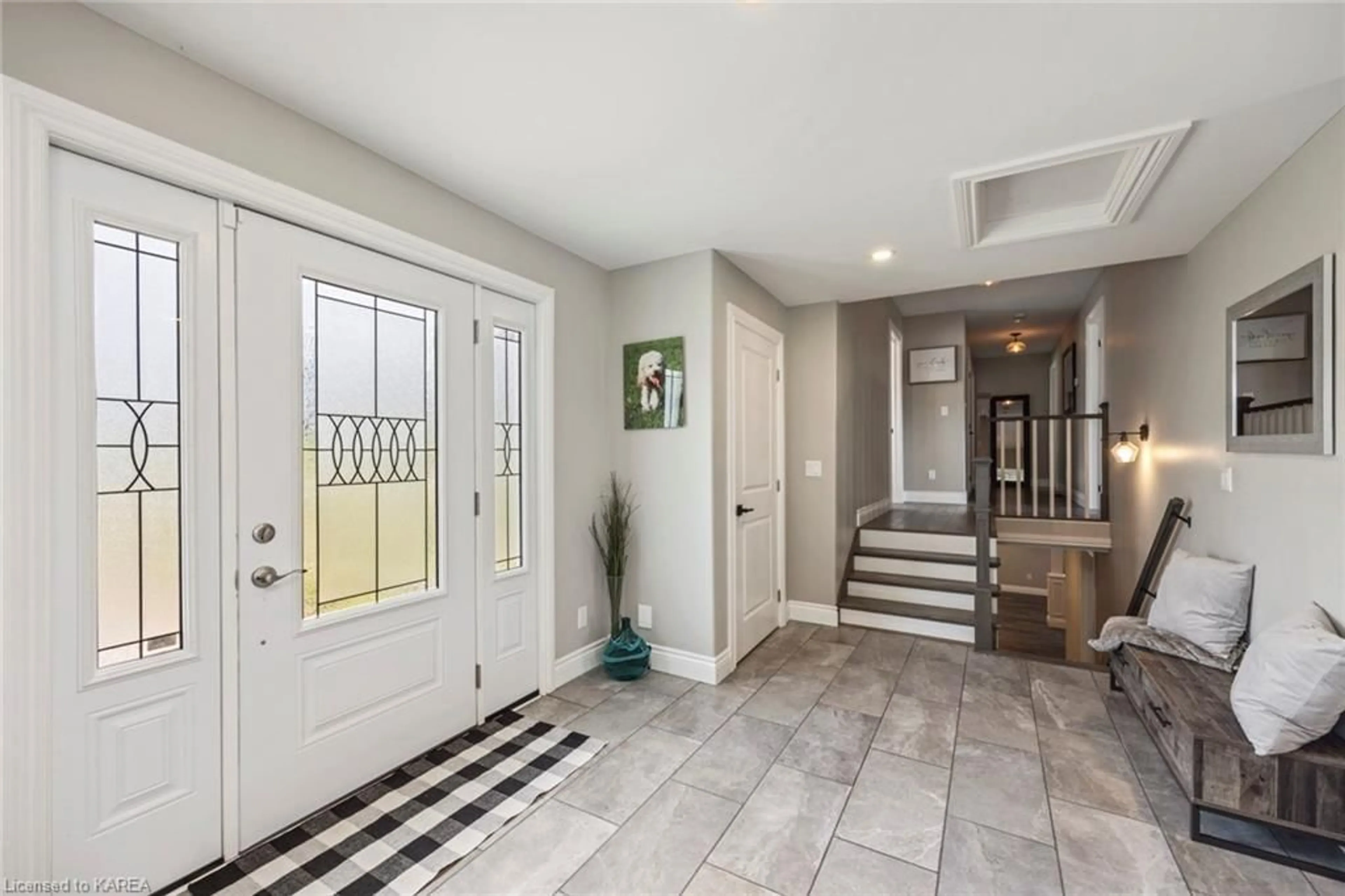 Indoor entryway for 4551 Road 38, Harrowsmith Ontario K0H 1V0