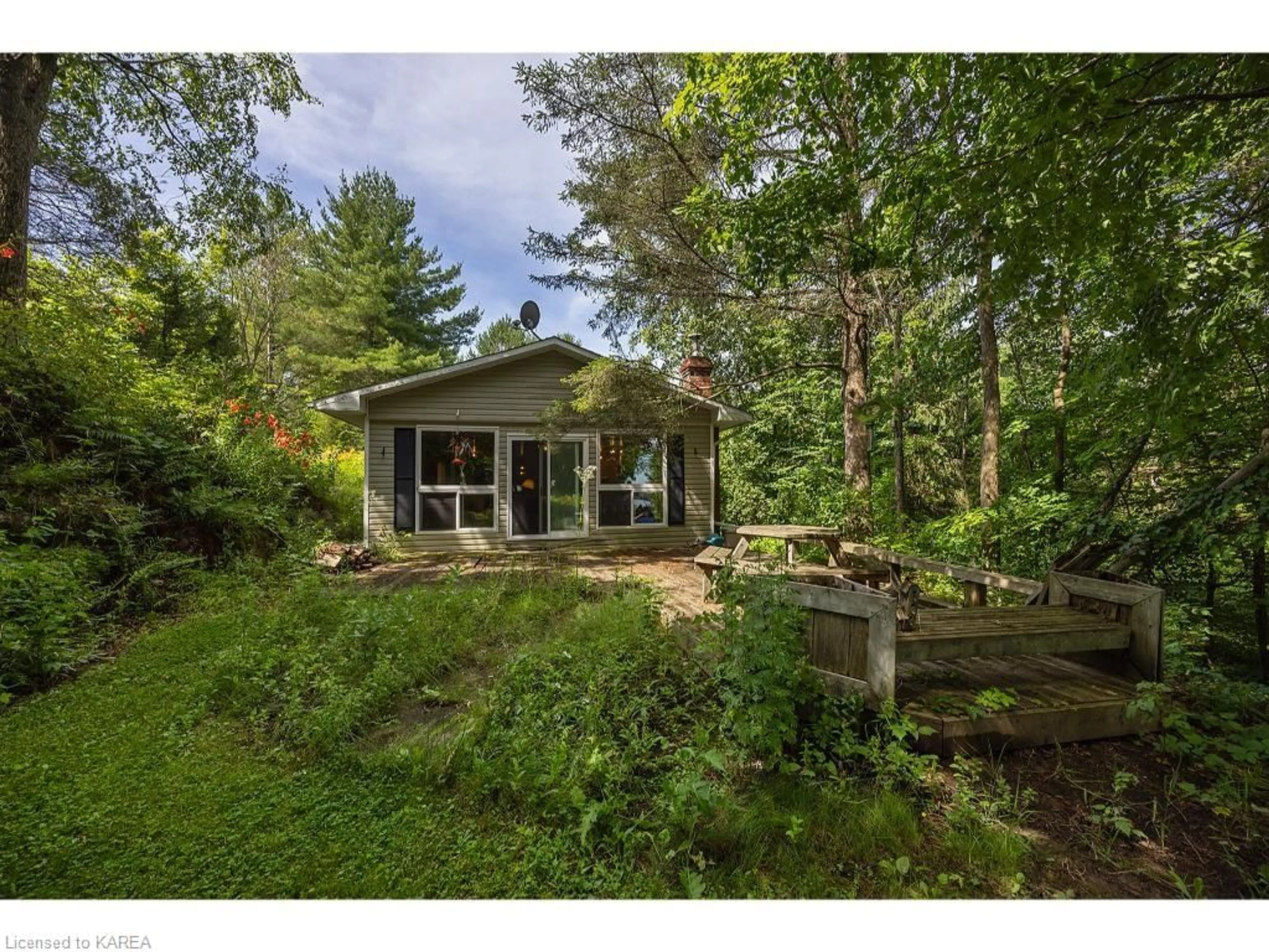 Cottage for 4406 Melody Lodge Road Lane, Seeleys Bay Ontario K0H 2N0