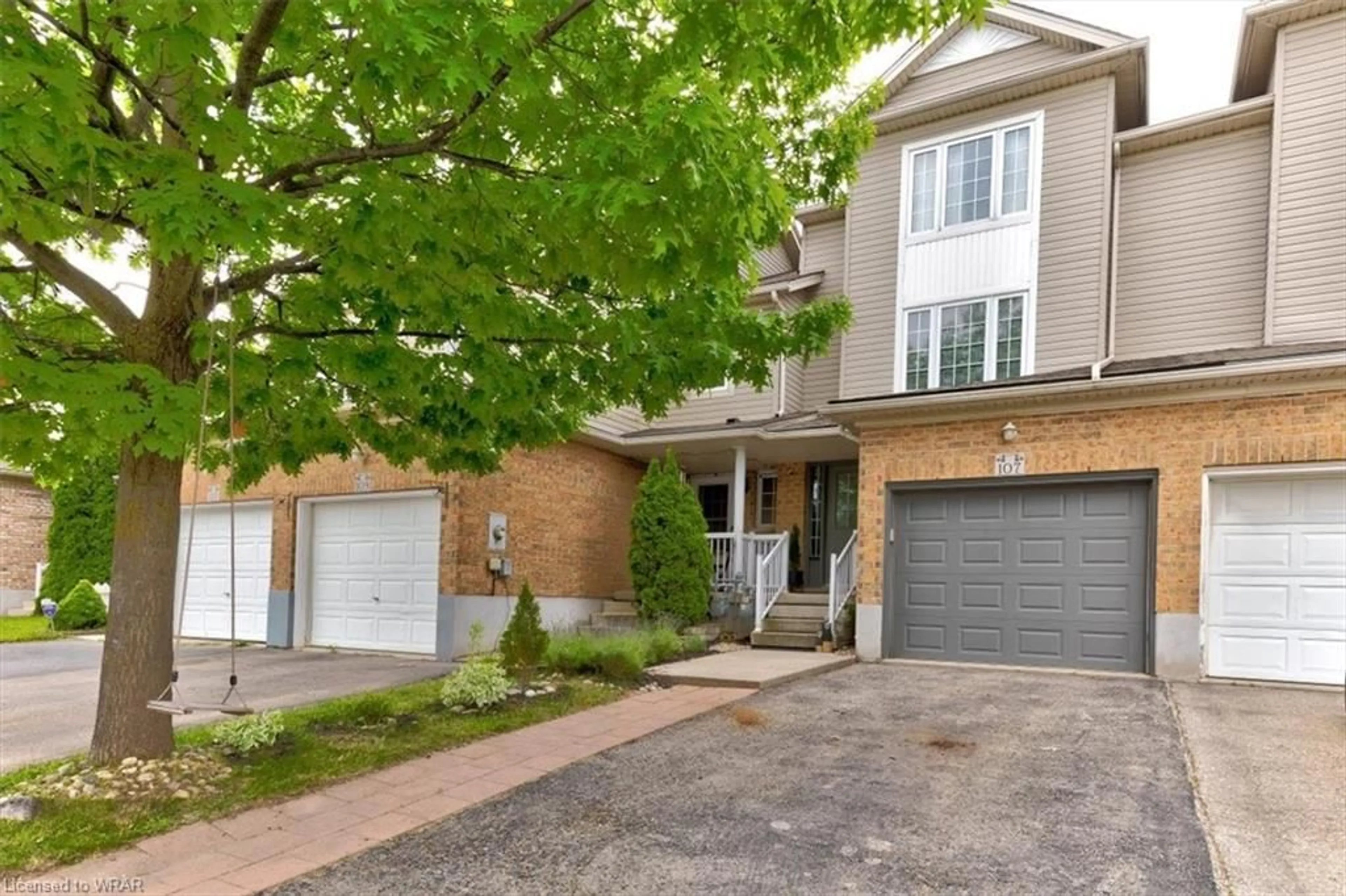 A pic from exterior of the house or condo for 107 Donnenwerth Dr, Kitchener Ontario N2E 4C9