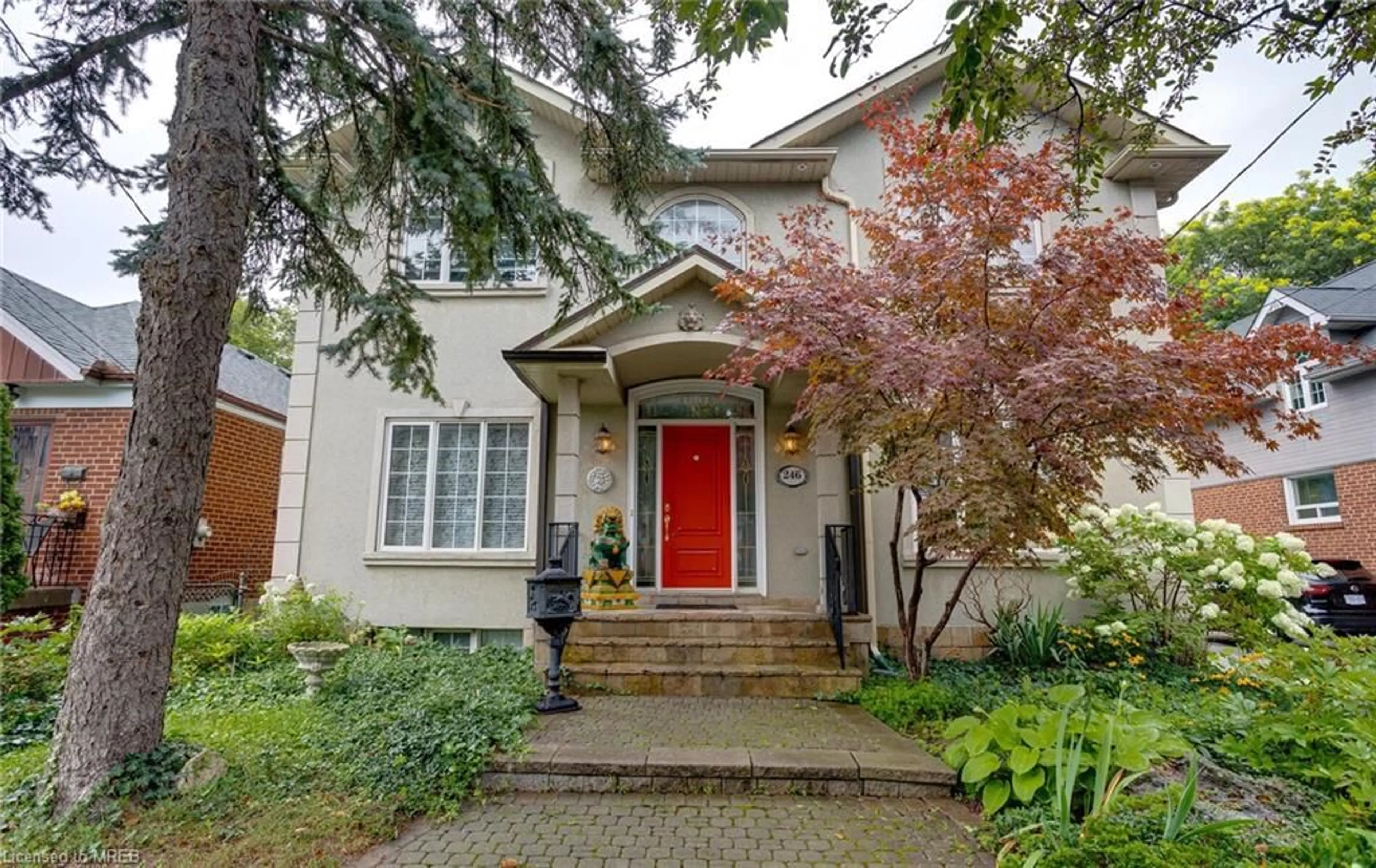 Outside view for 246 Florence Ave, North York Ontario M2N 1G6