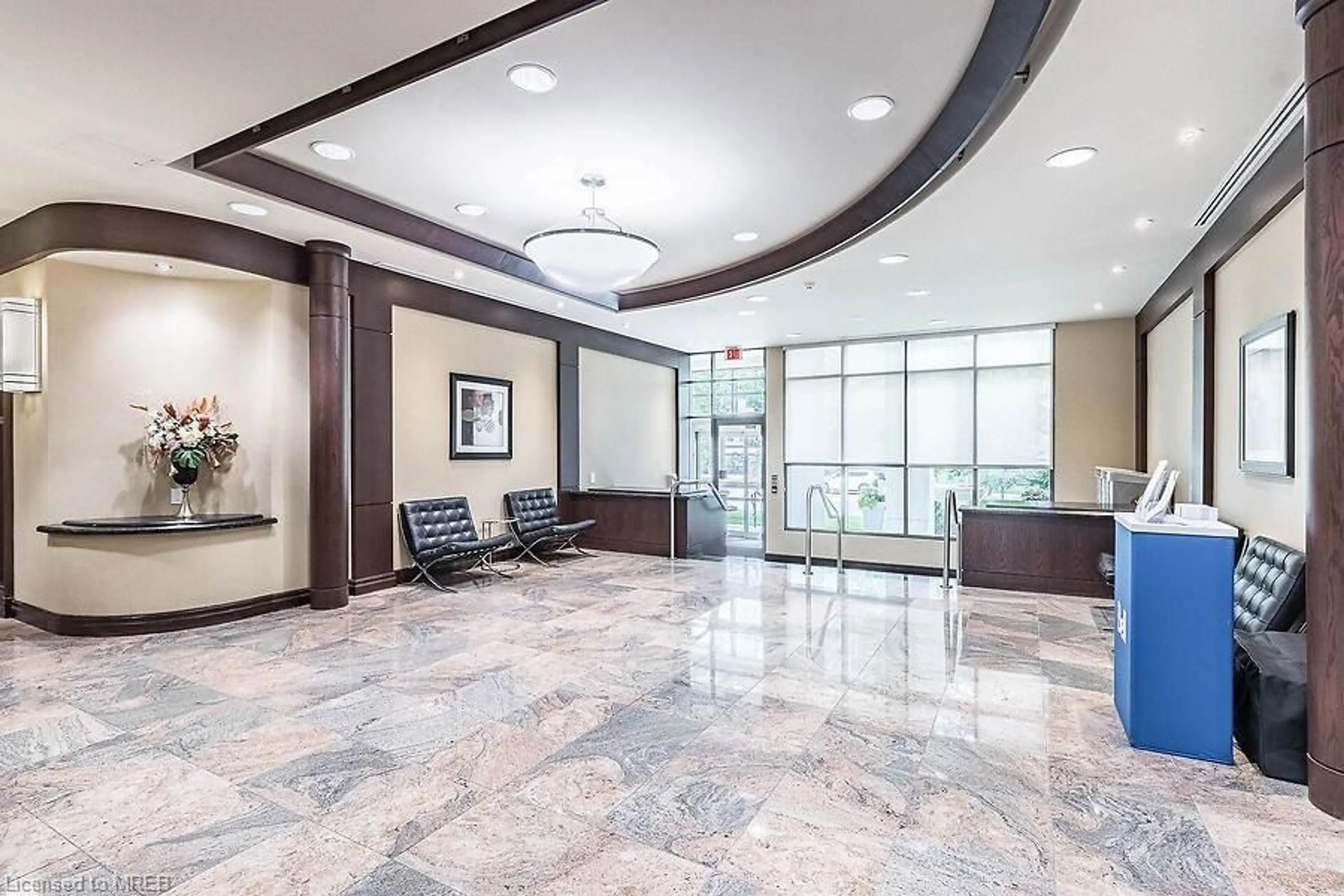 Indoor lobby for 335 Rathburn Rd #1703, Mississauga Ontario L5B 0C8