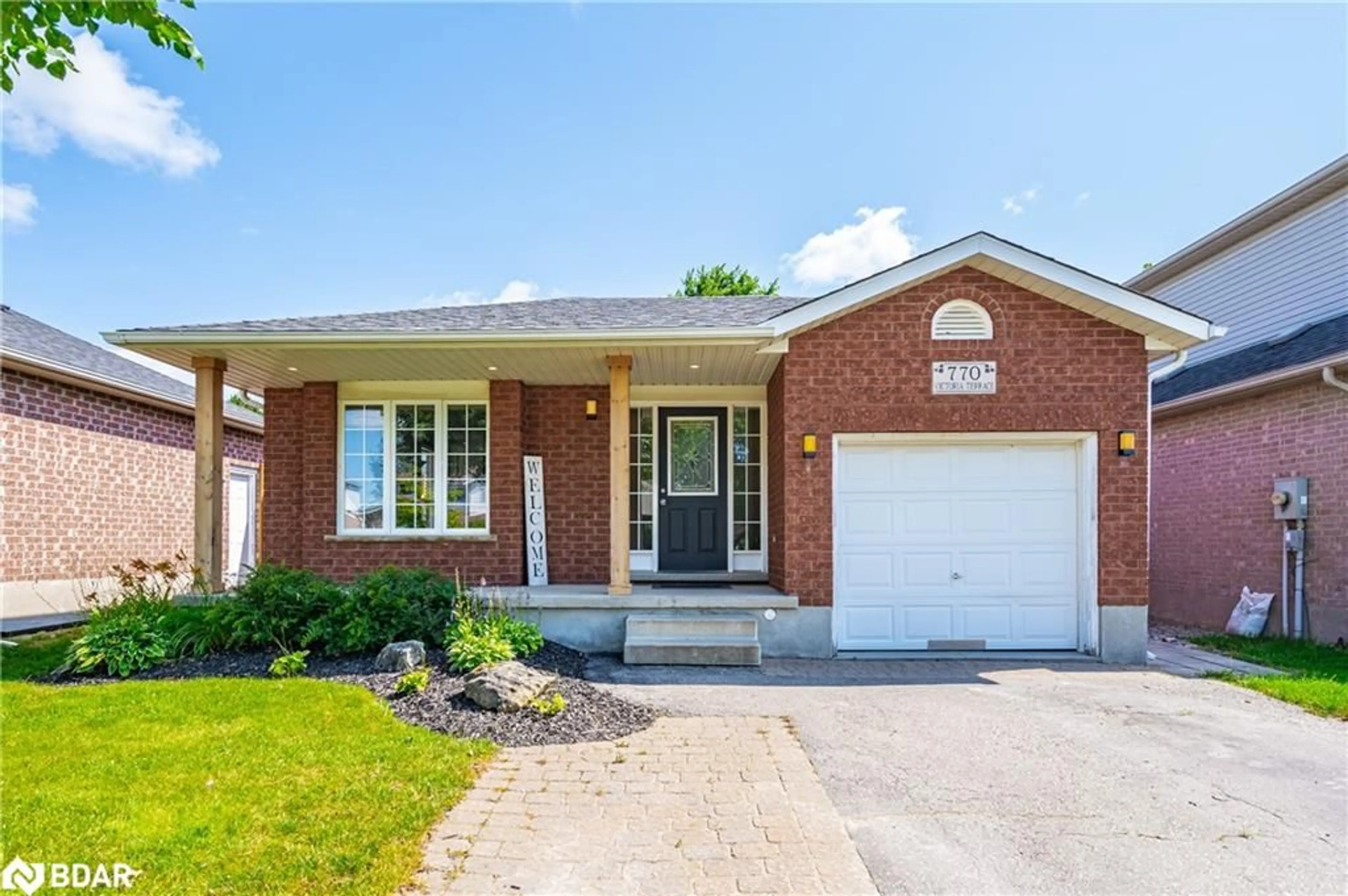 Home with brick exterior material for 770 Victoria Terr, Fergus Ontario N1M 3L5