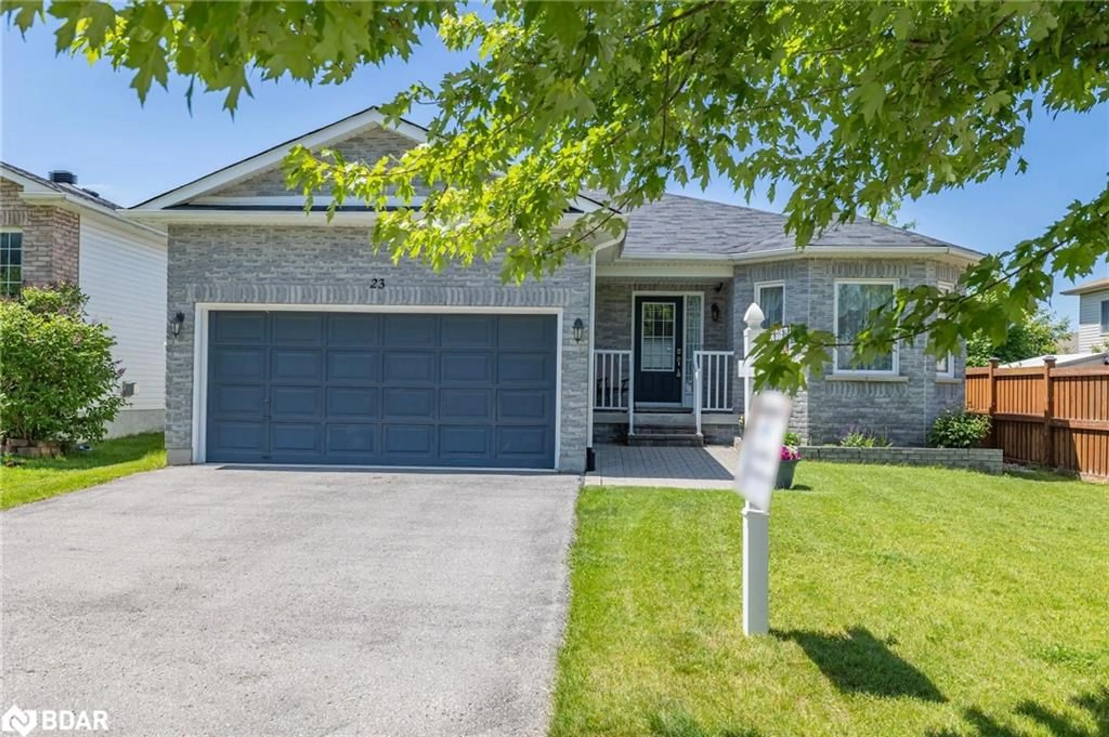 Frontside or backside of a home for 23 Stonemount Cres, Angus Ontario L0M 1B4