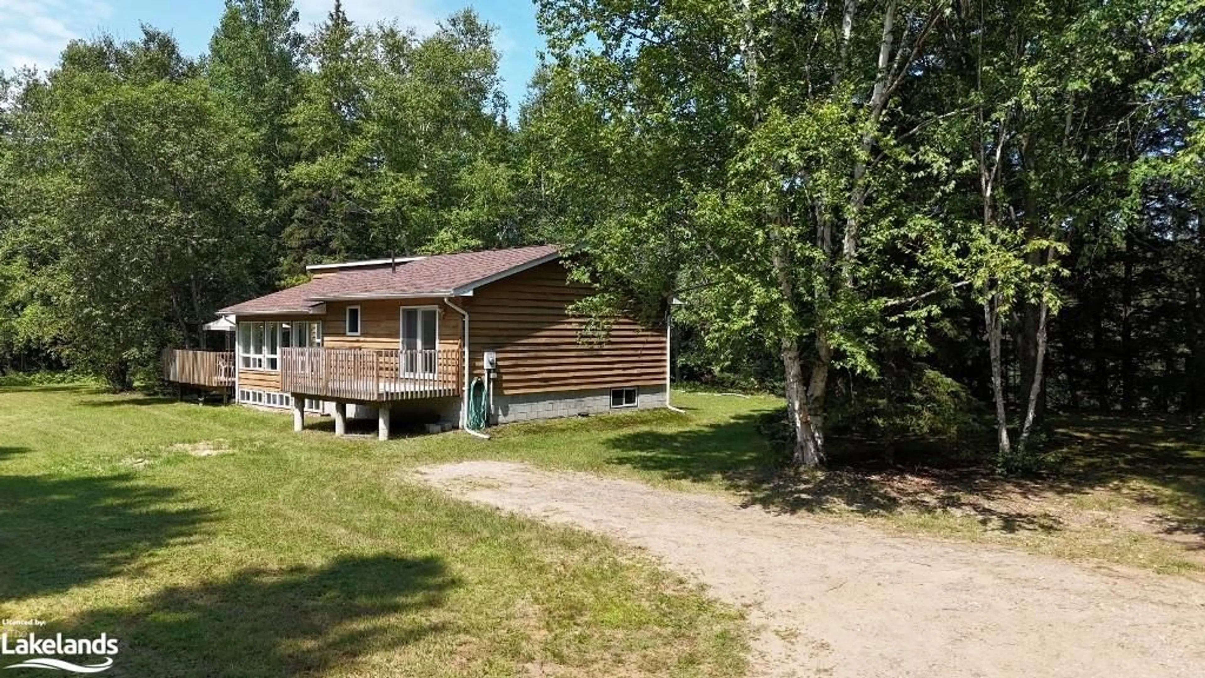 Cottage for 1214 Barry Line, West Guilford Ontario K0M 2C0