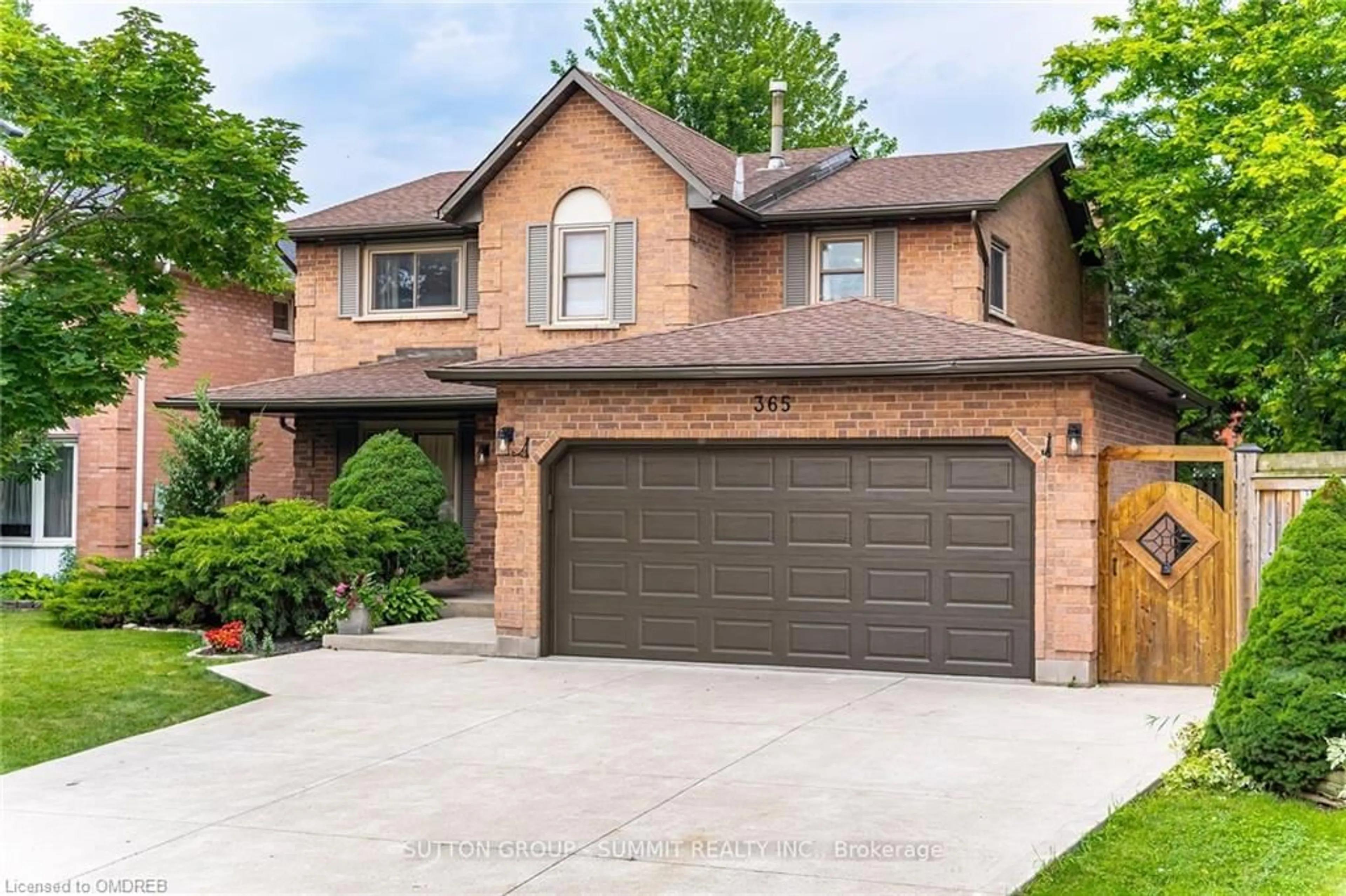 Home with brick exterior material for 365 Celtic Dr, Hamilton Ontario L8E 4N1