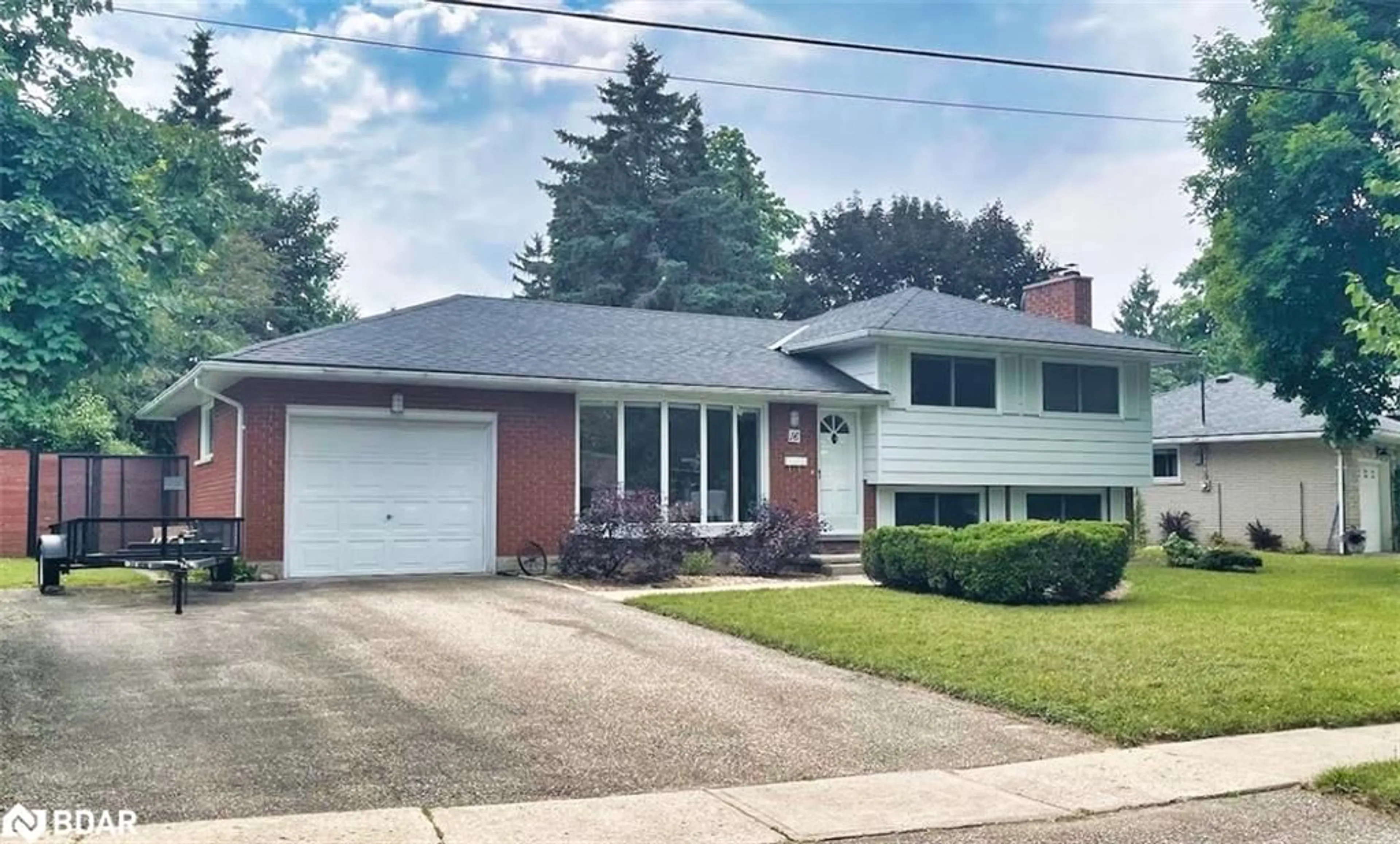 Frontside or backside of a home, cottage for 16 Westminster Ave, Guelph Ontario N1E 4C1