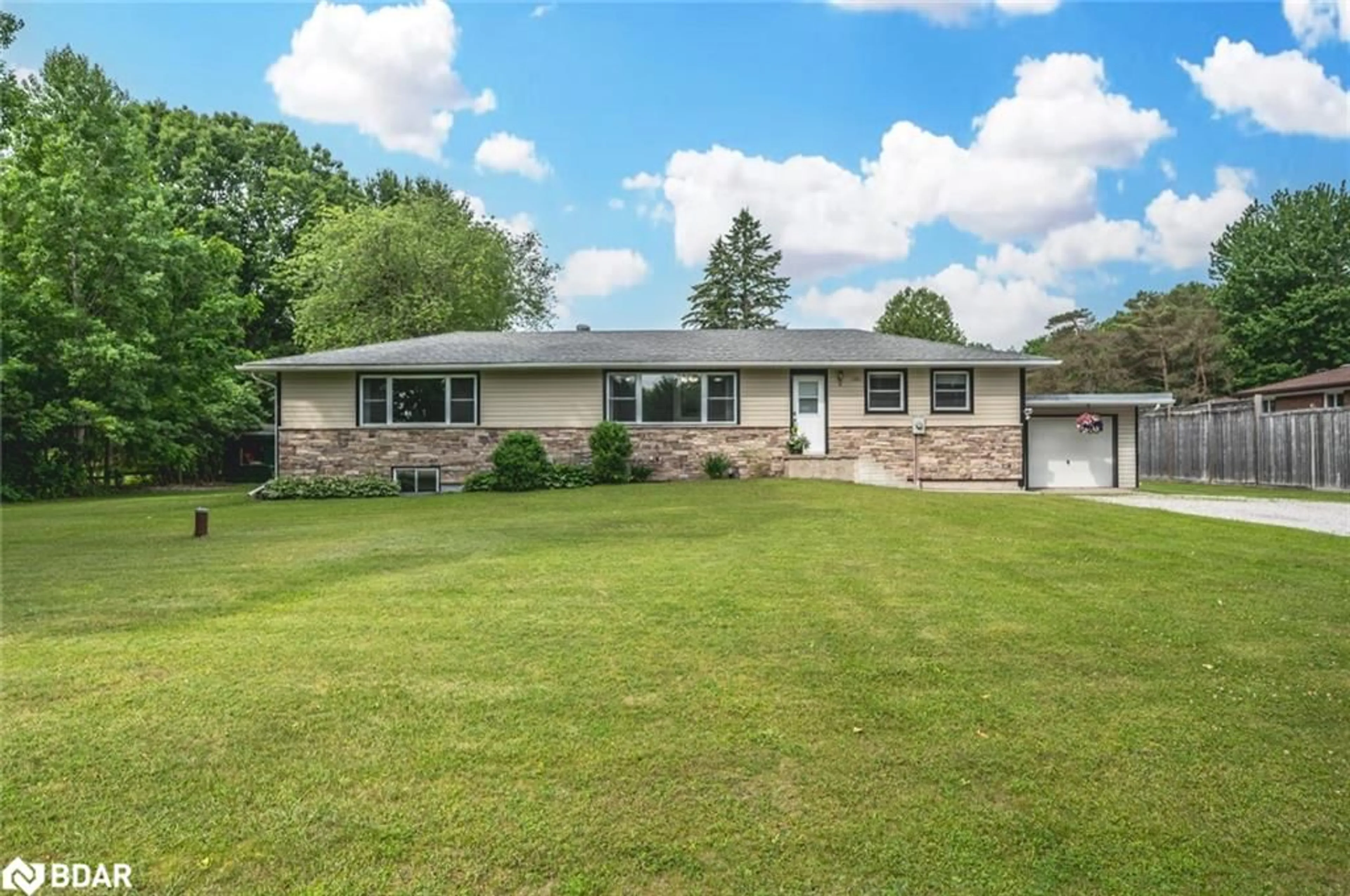 Frontside or backside of a home for 128 15 Line, Oro-Medonte Ontario L3V 8H9