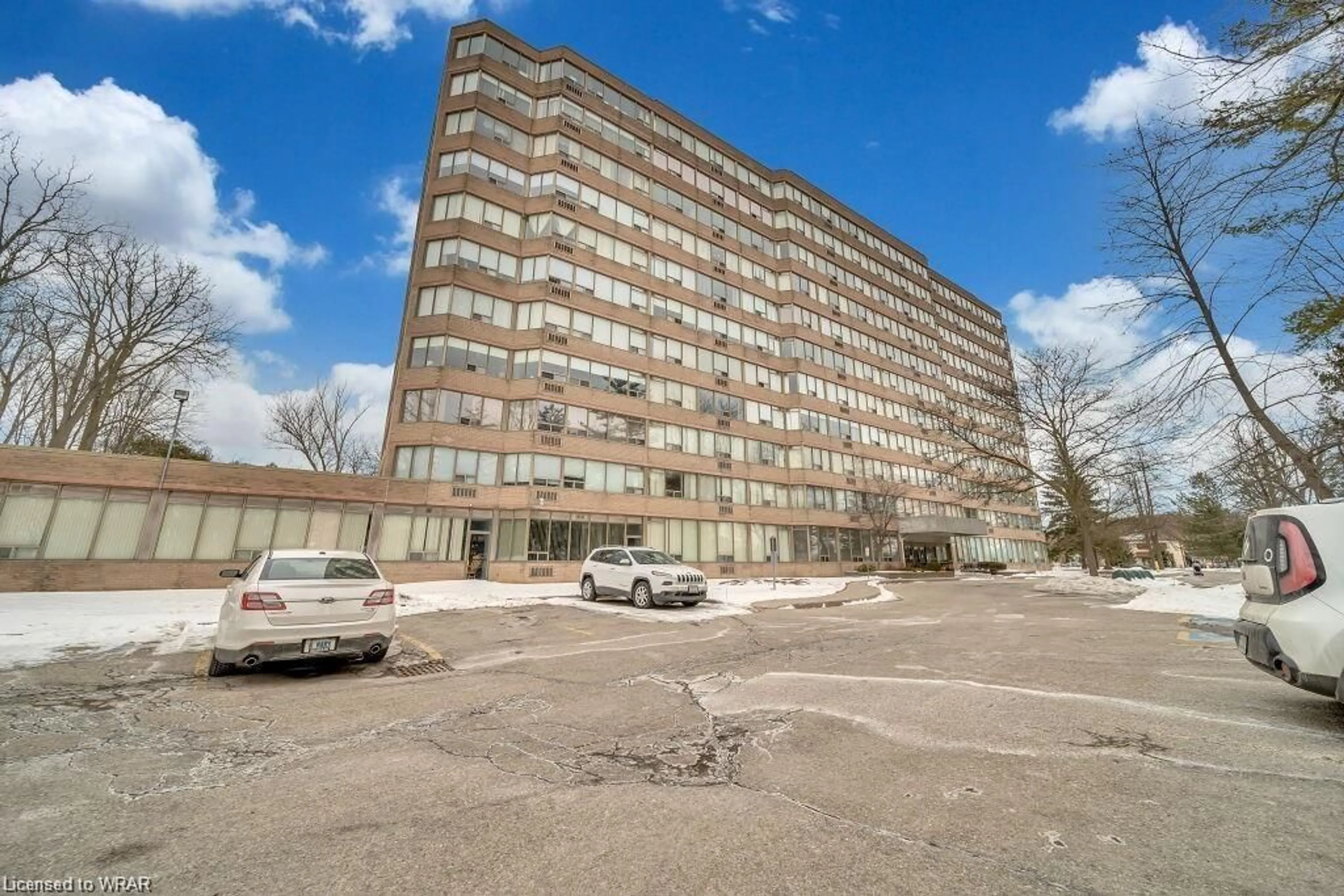 Outside view for 3227 King St #311, Kitchener Ontario N2A 3Z9