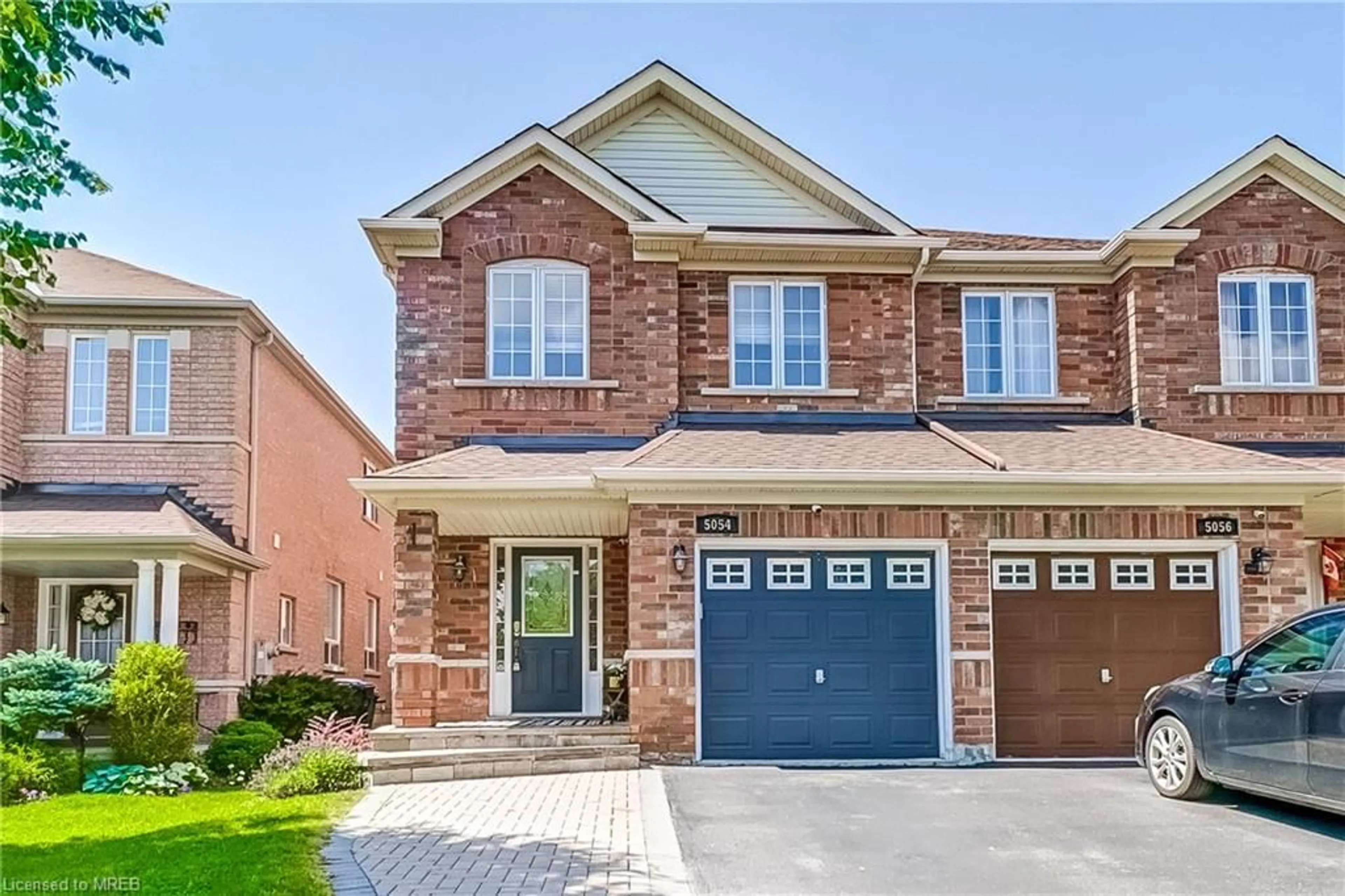 Home with brick exterior material for 5054 Preservation Cir, Mississauga Ontario L5M 7T5