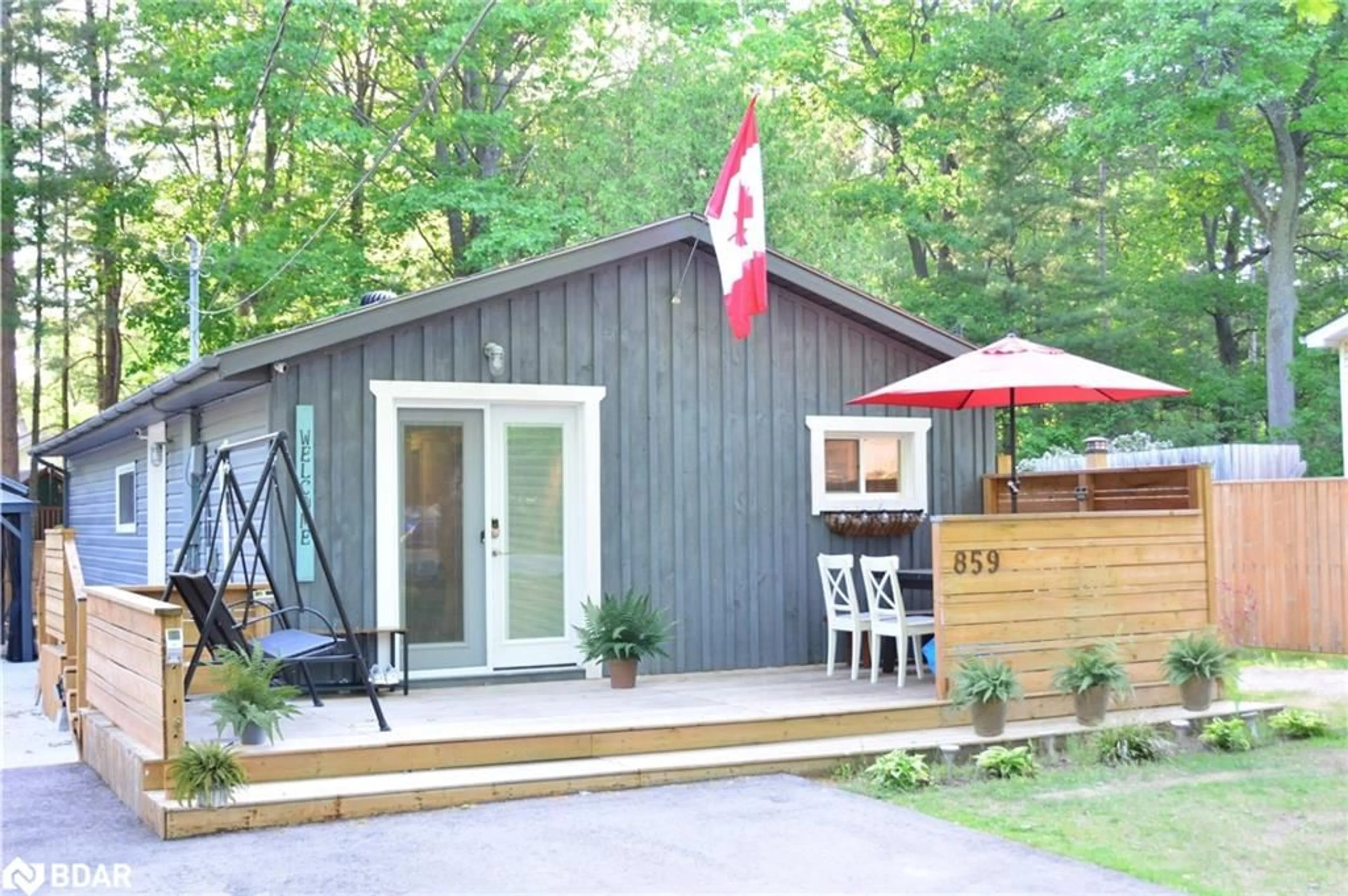 Cottage for 859 Oxbow Park Dr, Wasaga Beach Ontario L9Z 2V3