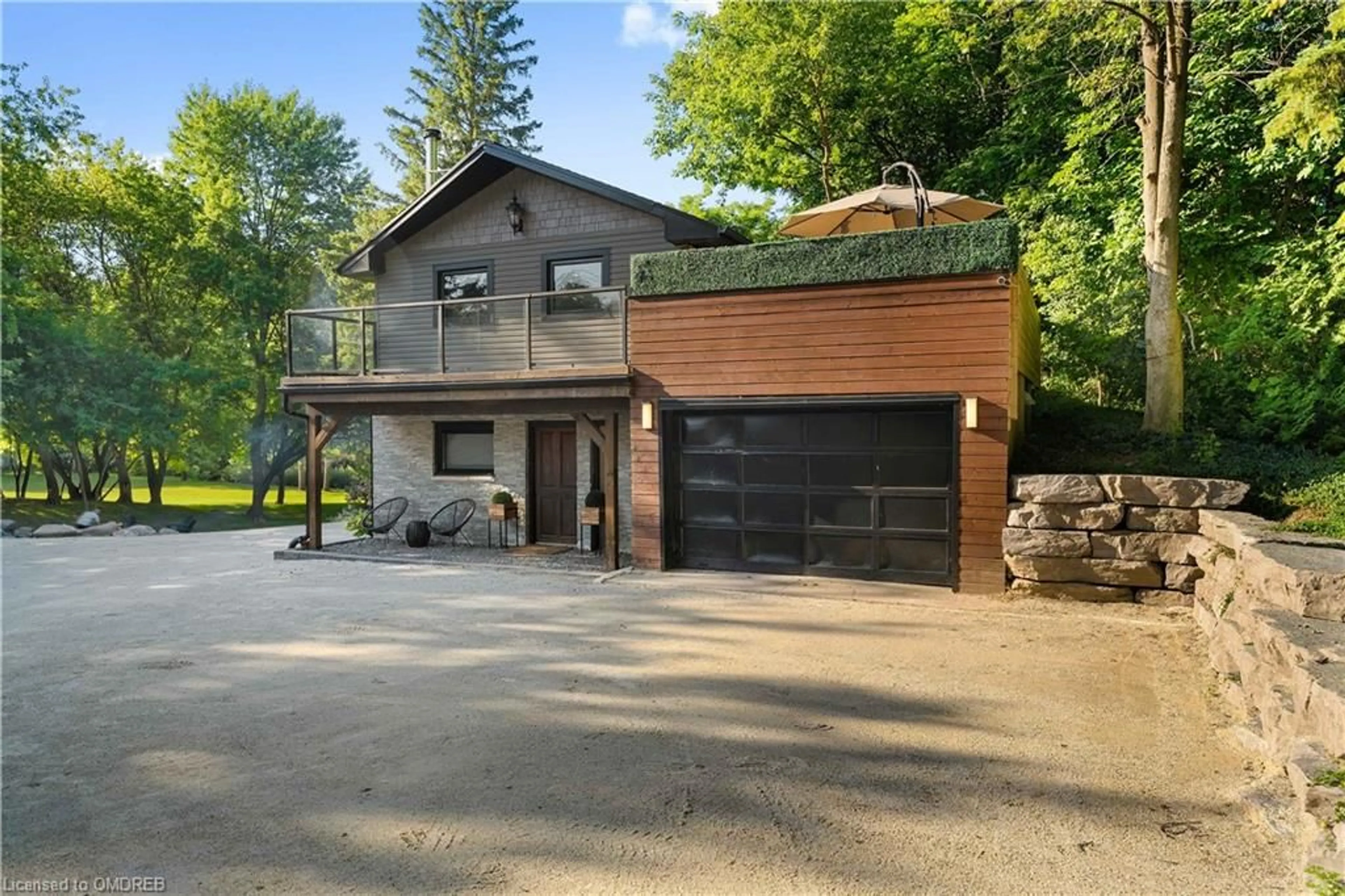 Frontside or backside of a home for 645 Mountain Ridge, Collingwood Ontario L9Y 5G2