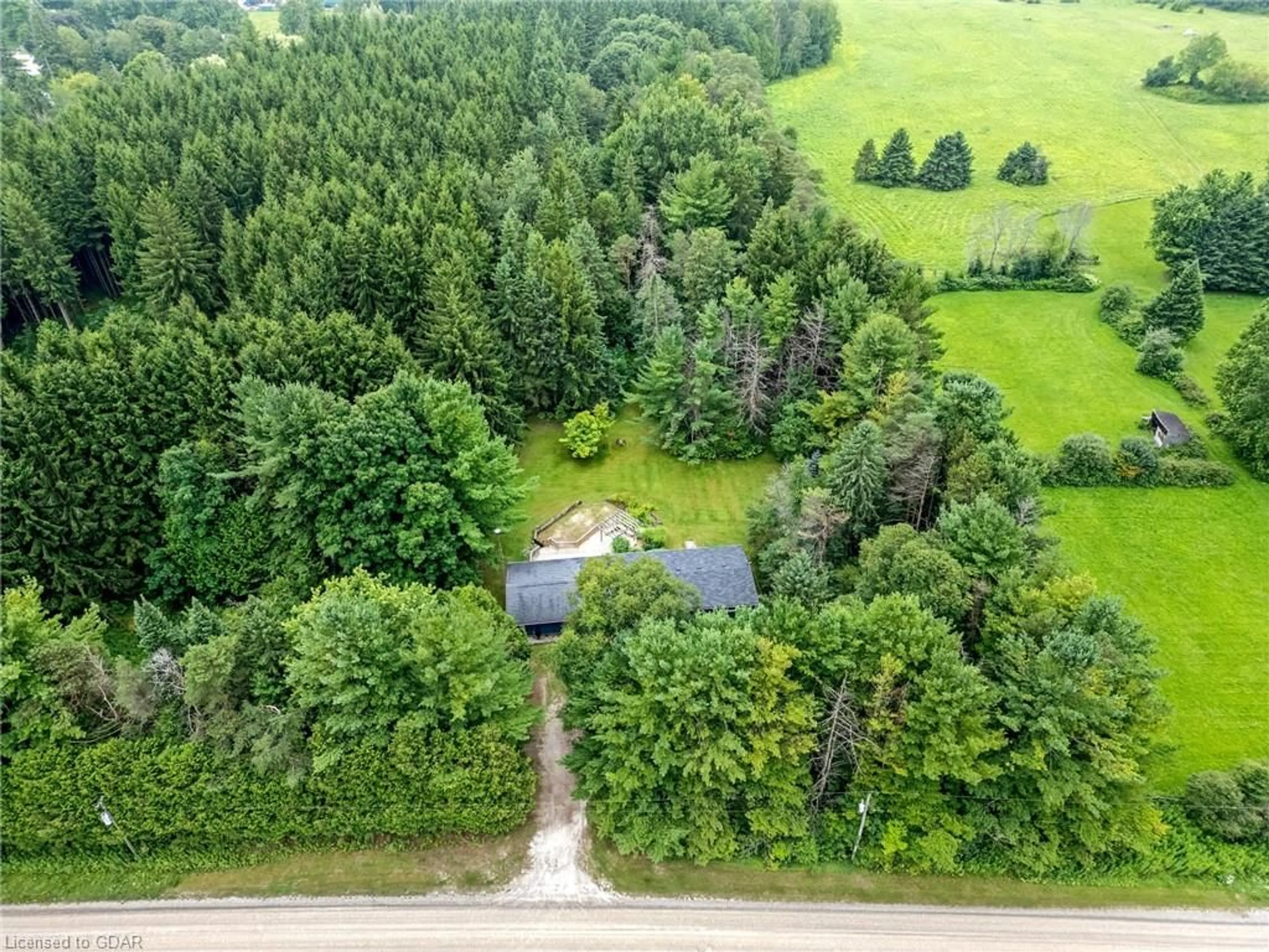 Cottage for 111016 11th Line, East Garafraxa Ontario L9W 7A4