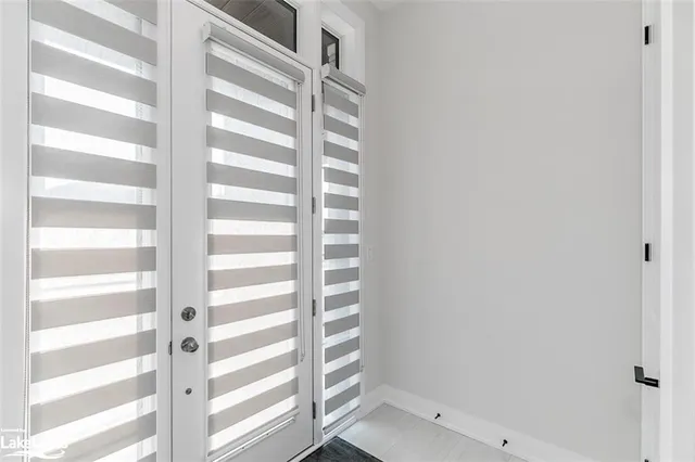 5 Rosanne Cir, Wasaga Beach 2