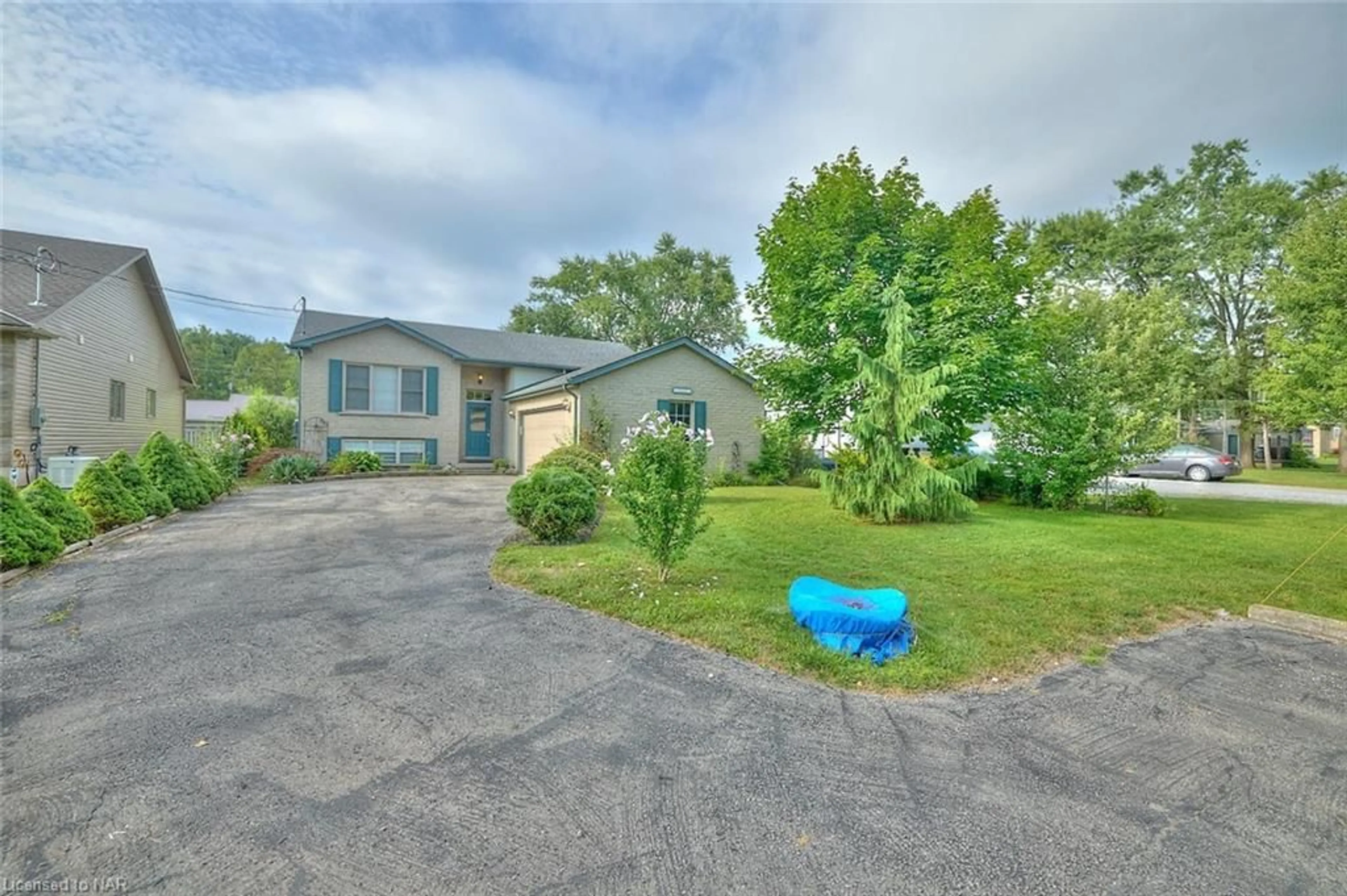 Street view for 3001 Young Ave, Ridgeway Ontario L0S 1N0