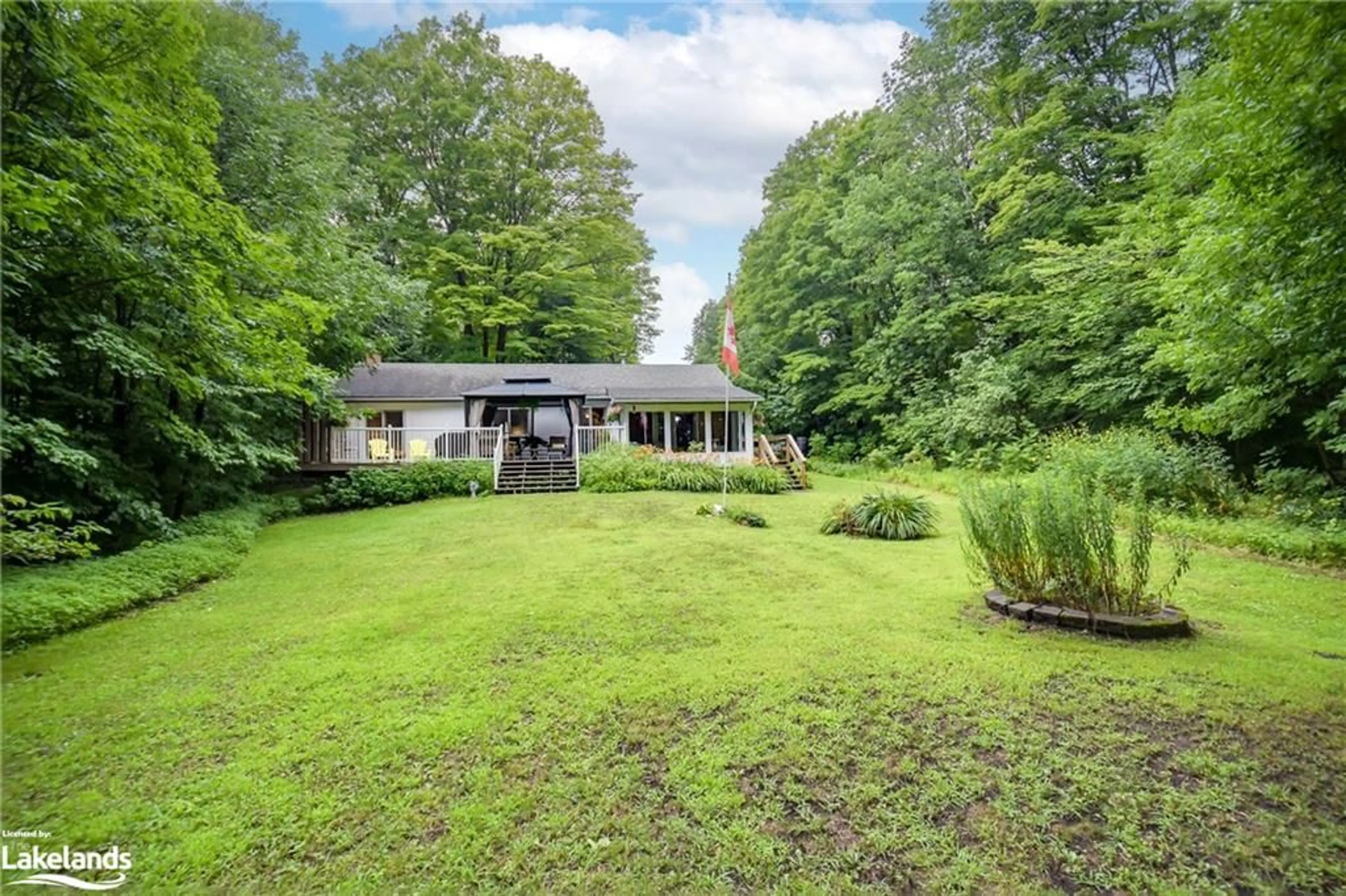 Cottage for 399 Otter Lake Rd, Huntsville Ontario P1H 0H8