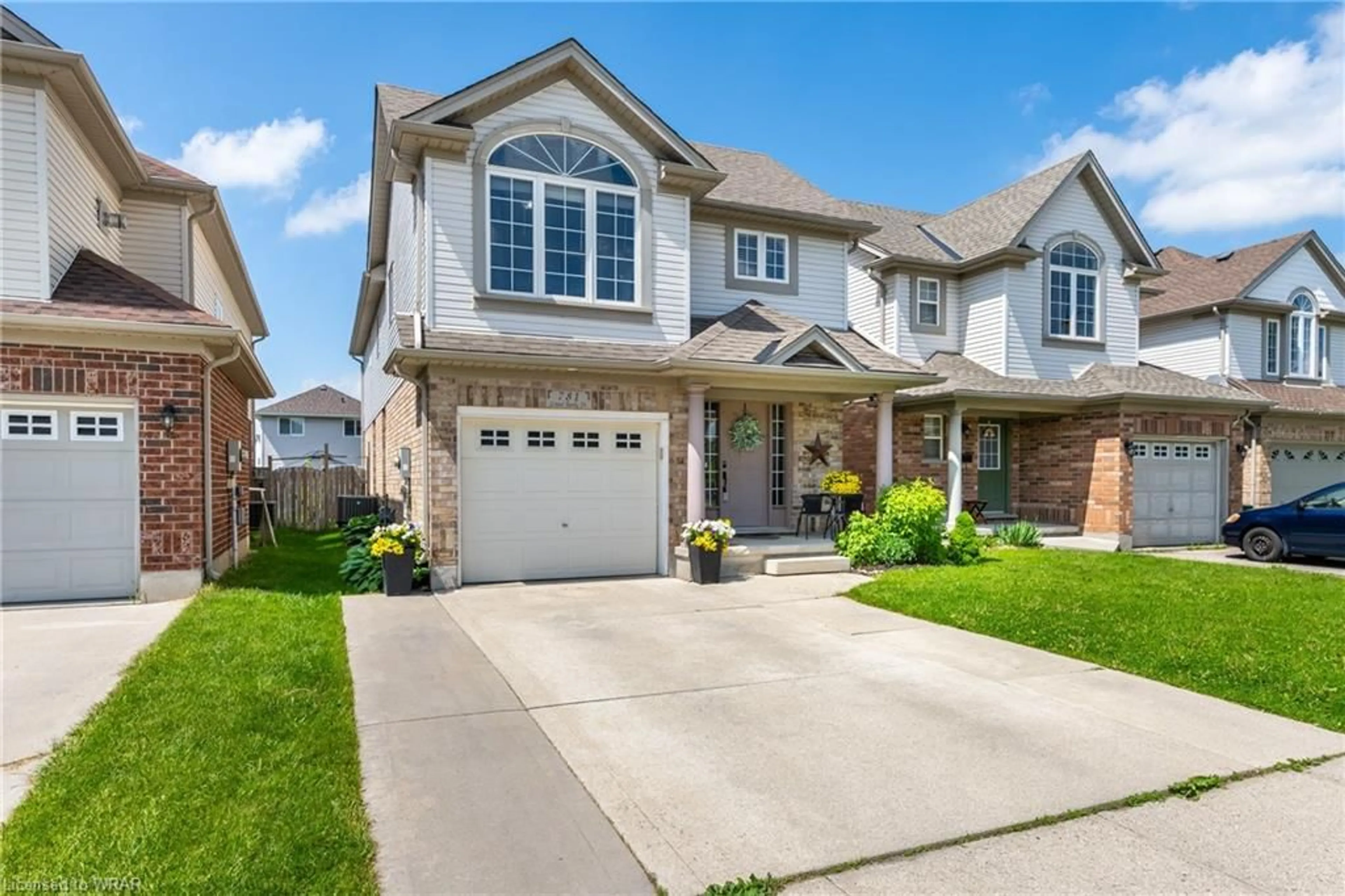 Frontside or backside of a home for 781 Grand Banks Dr, Waterloo Ontario N2K 4N3