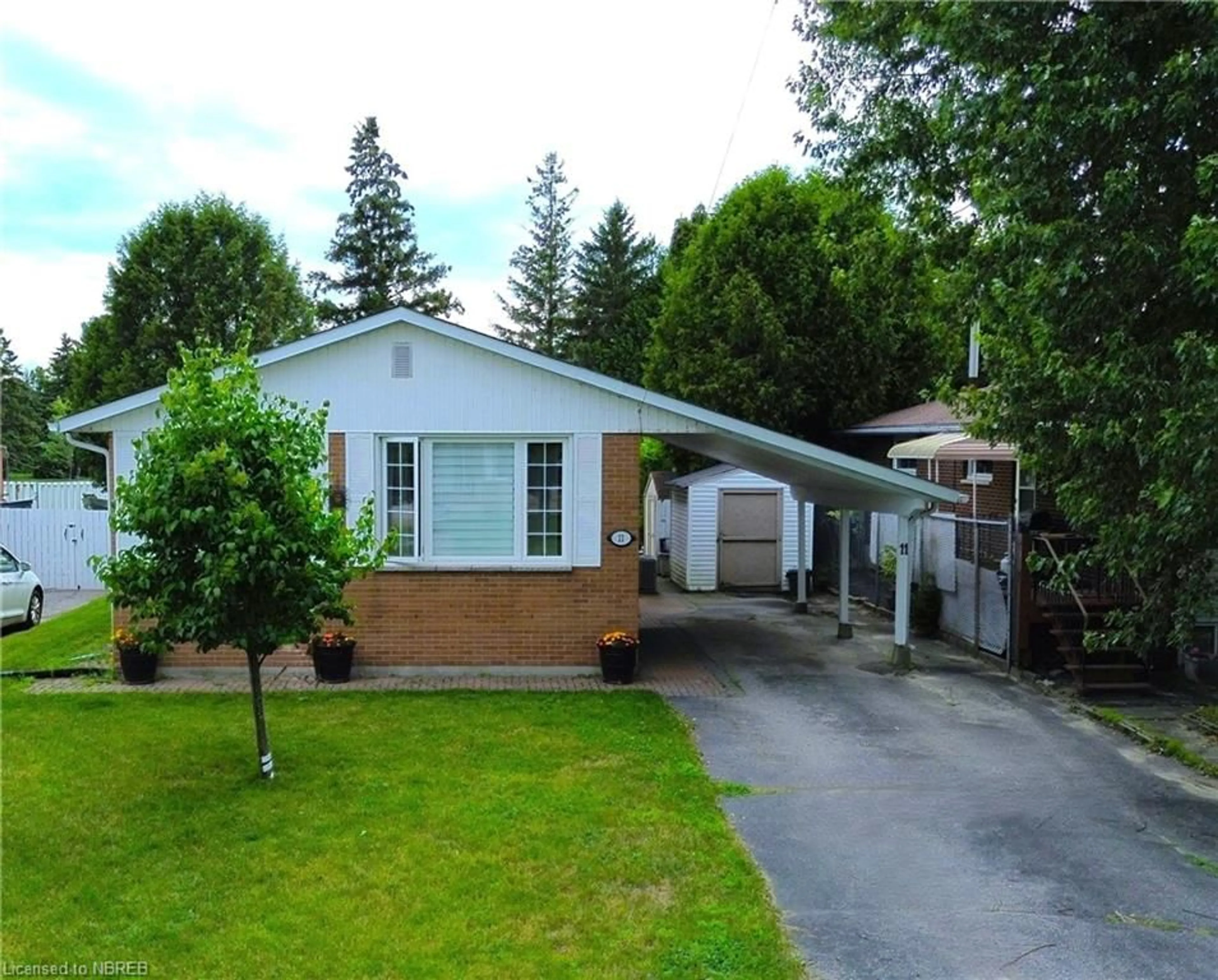 Frontside or backside of a home for 11 Nightingale Dr, North Bay Ontario P1A 2R1