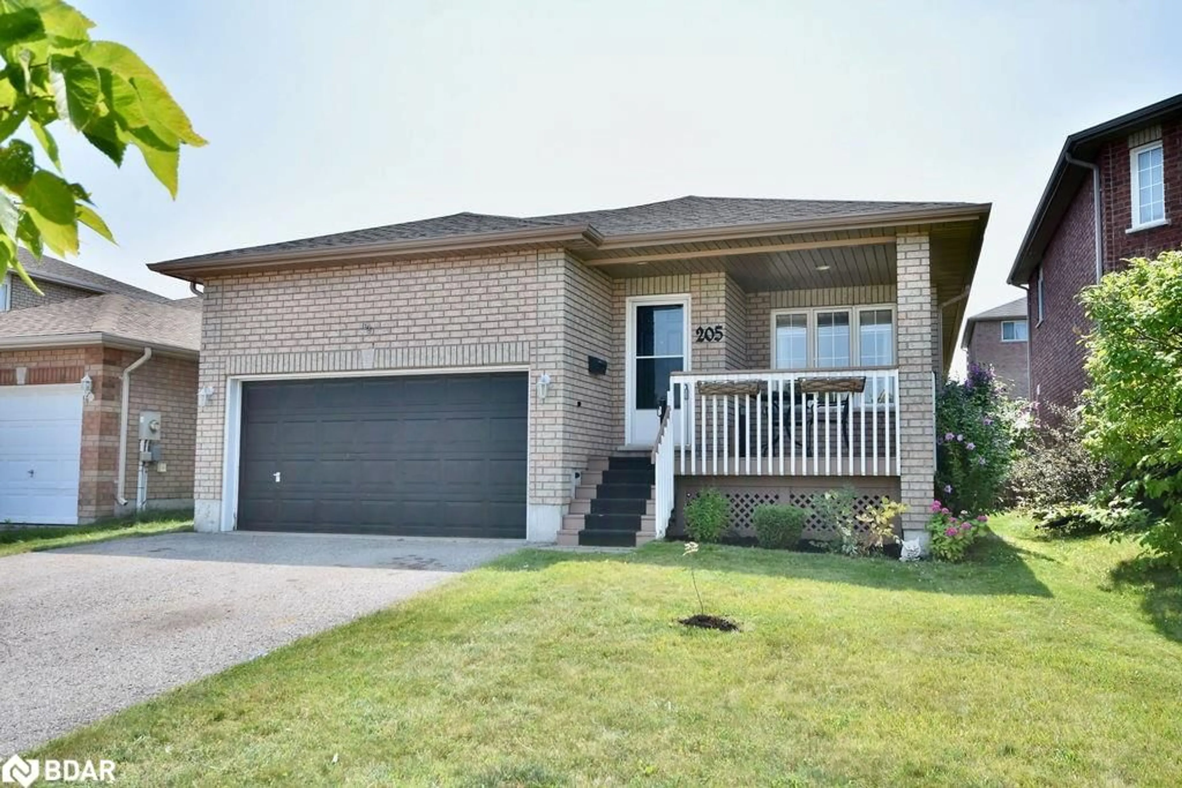 Frontside or backside of a home for 205 Country Lane, Barrie Ontario L4N 0W2