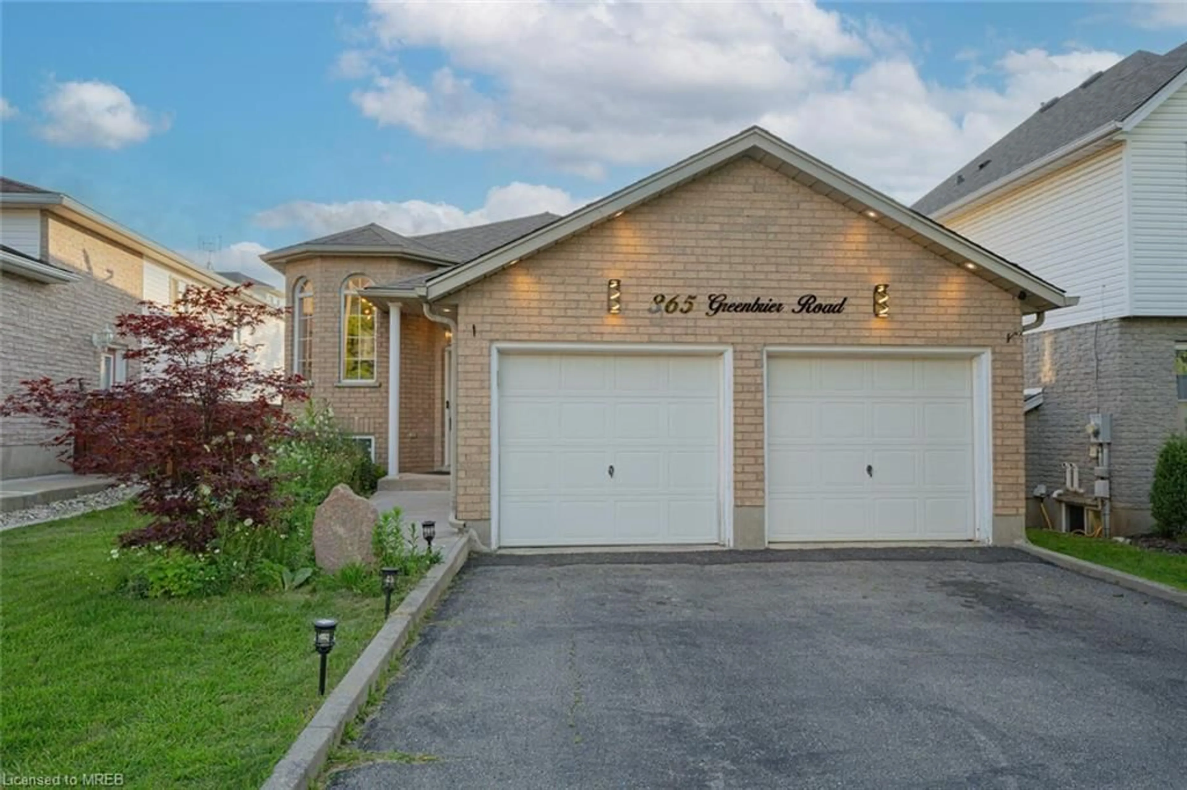 Frontside or backside of a home for 365 Greenbrier Rd, Cambridge Ontario N1P 1C1