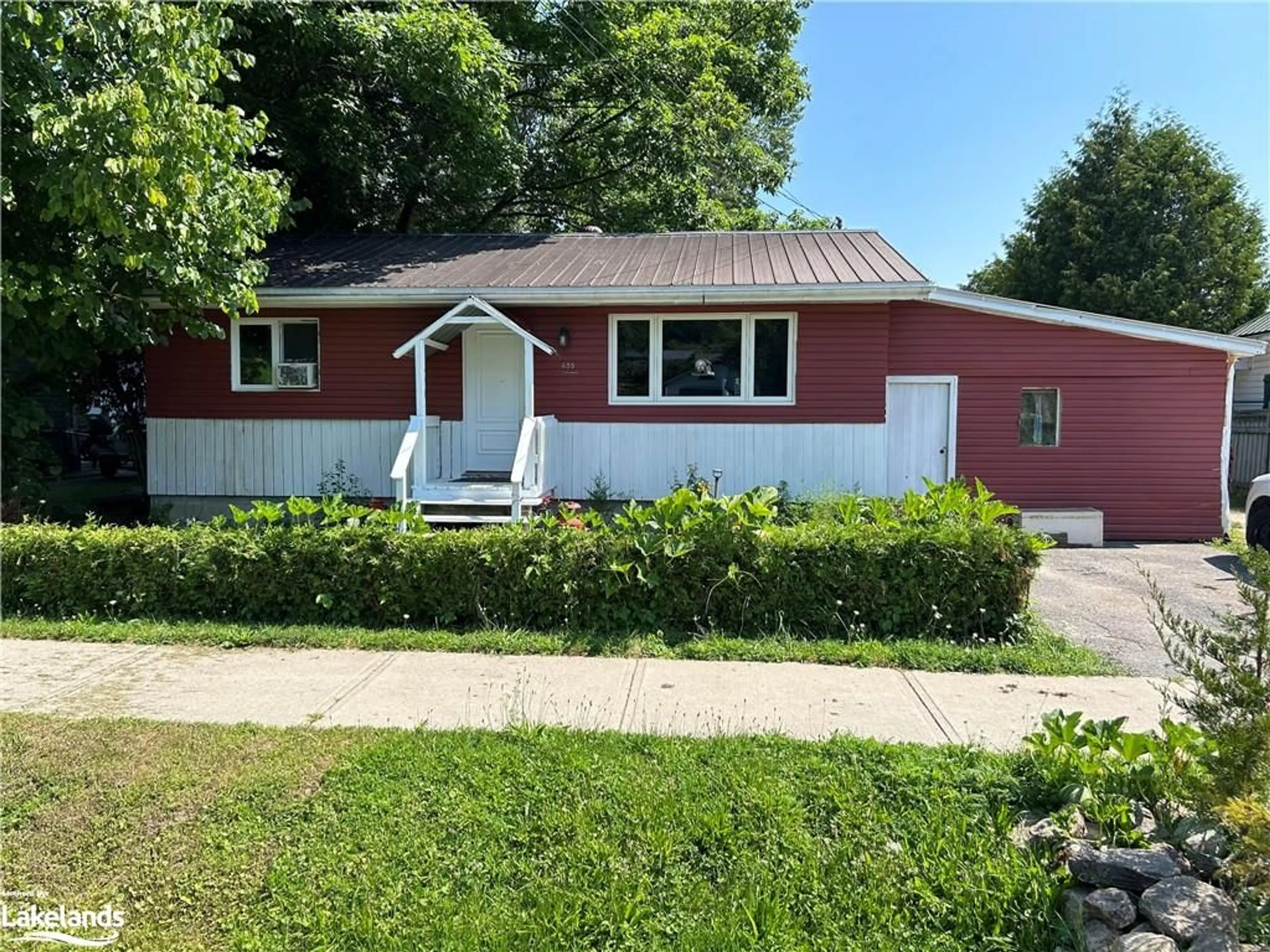 Frontside or backside of a home for 655 Fourth Ave, Port McNicoll Ontario L0K 1R0