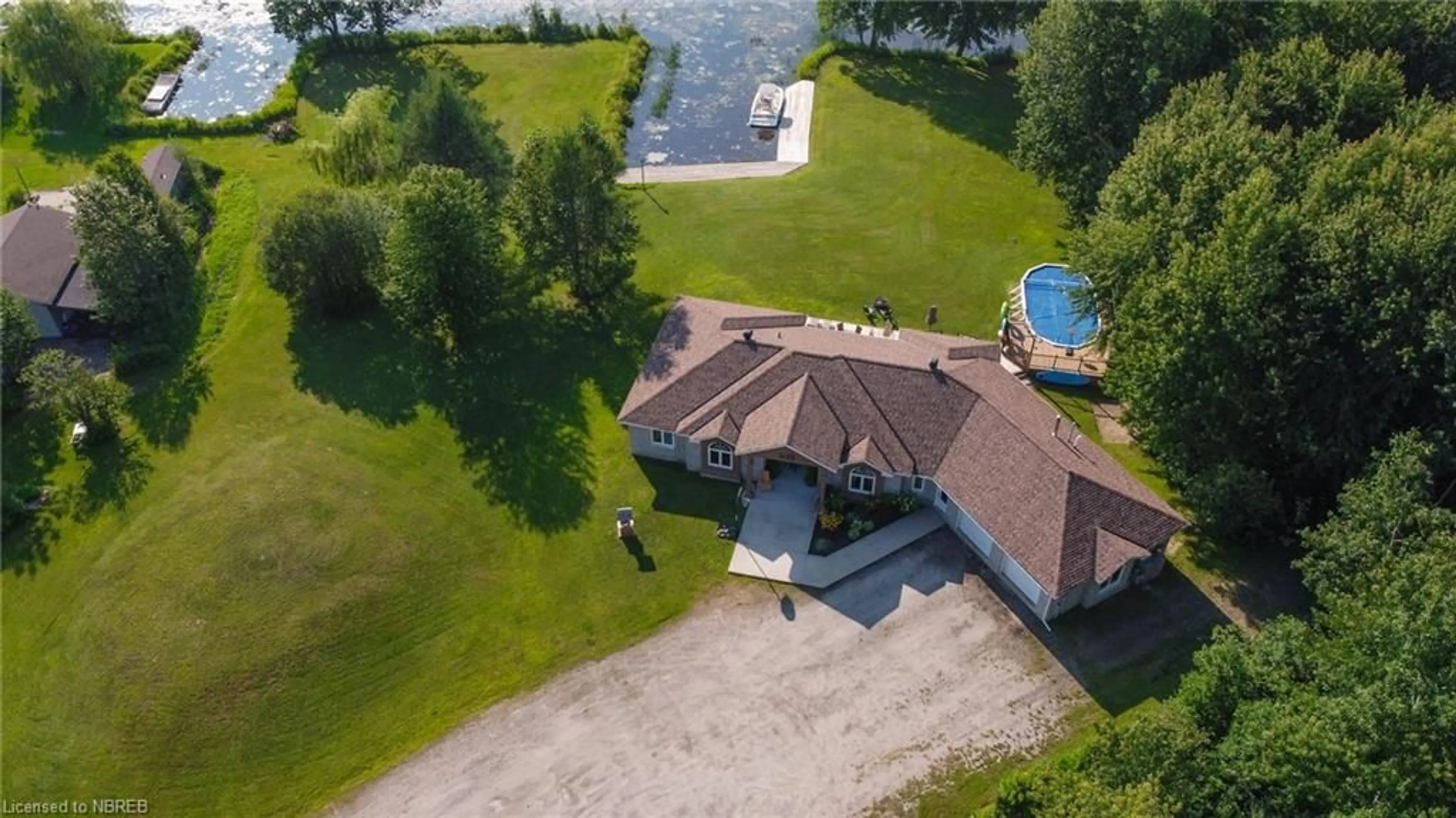 Cottage for 615 Riverbend Rd, North Bay Ontario P1B 8Z4