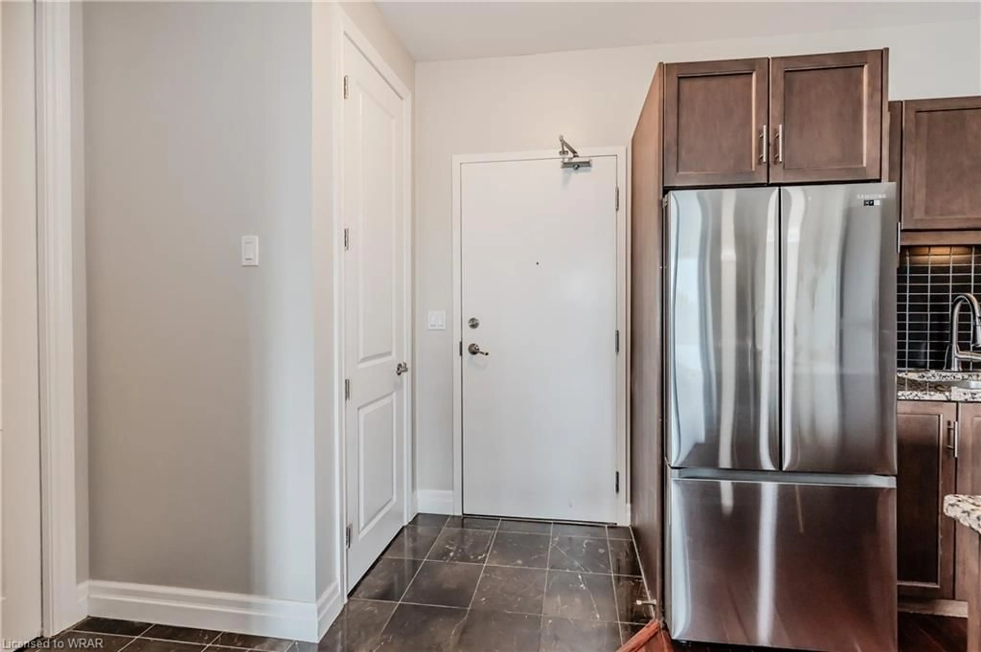Indoor entryway, wood floors for 223 Erb St #504, Waterloo Ontario N2L 0B3