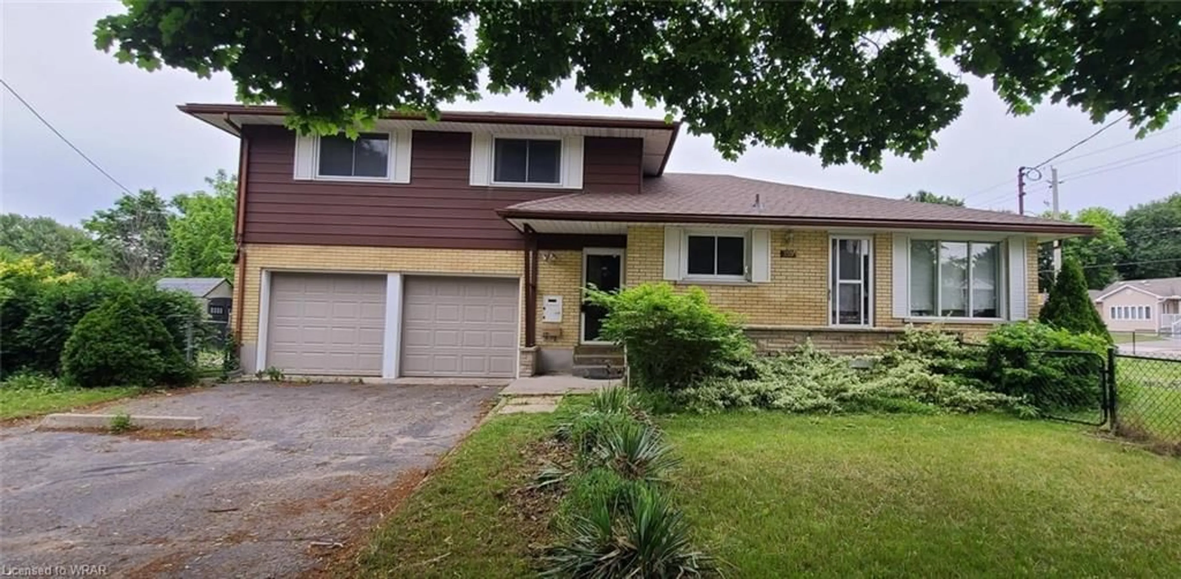 Frontside or backside of a home for 155 Massey Ave, Kitchener Ontario N2C 1M6
