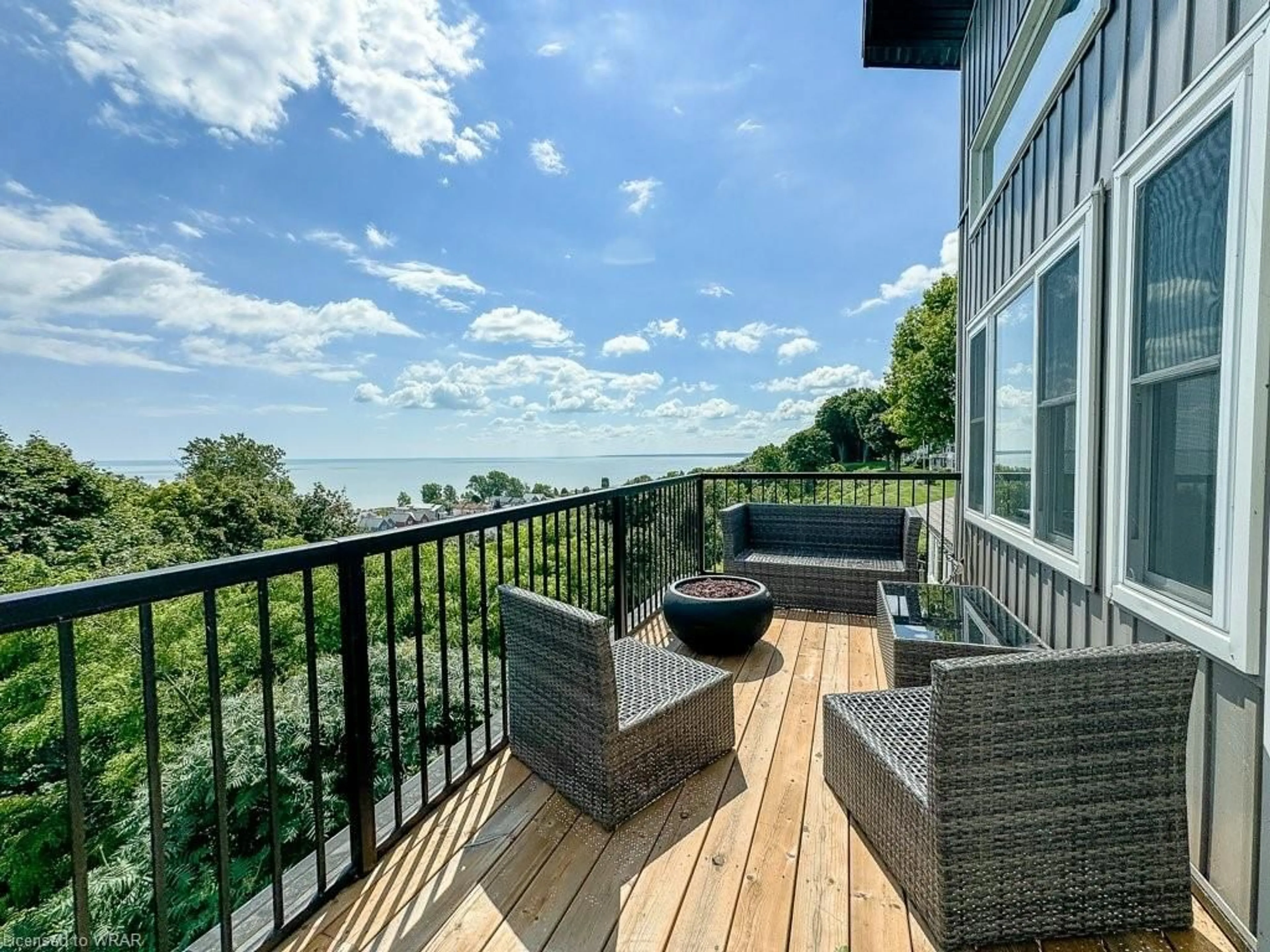 Patio for 354 Erie St, Port Stanley Ontario N5L 1E9