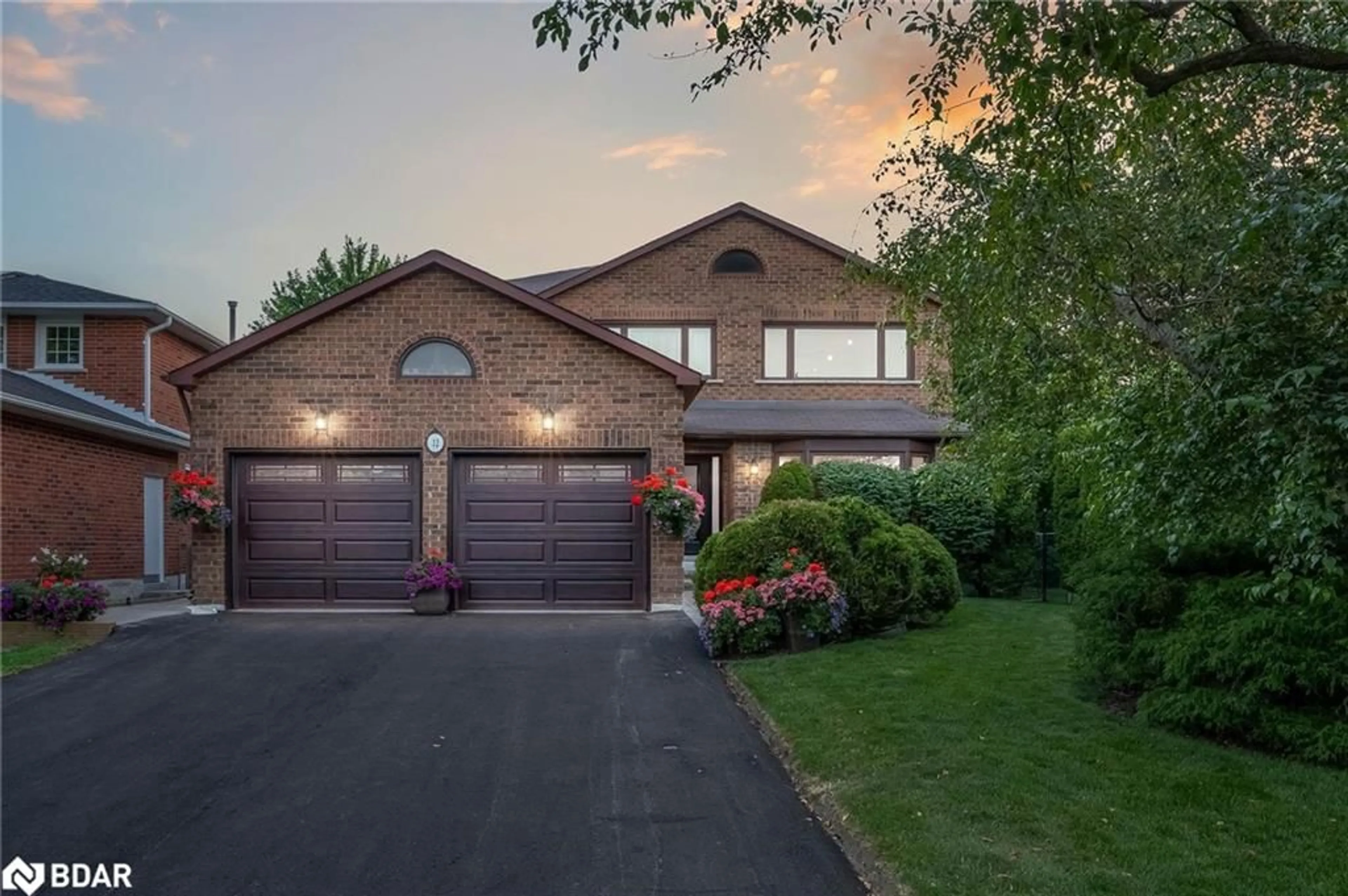 Frontside or backside of a home for 12 Lincoln Pl, Unionville Ontario L3P 7B6