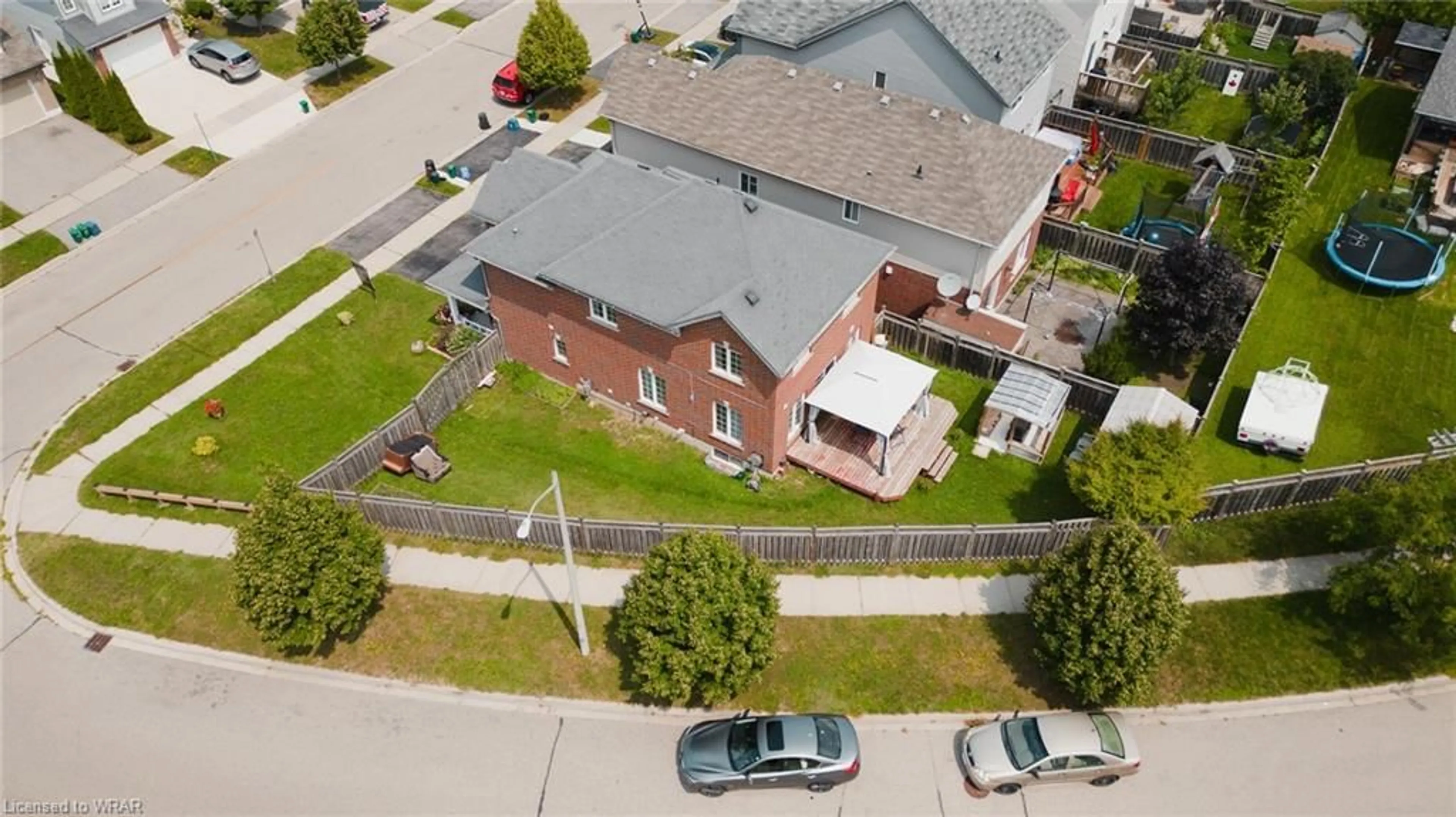 Frontside or backside of a home for 337 Featherstone Cres, Kitchener Ontario N2R 1Z4