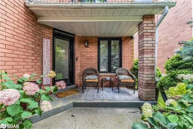 221 Lisa Marie Dr, Orangeville 3