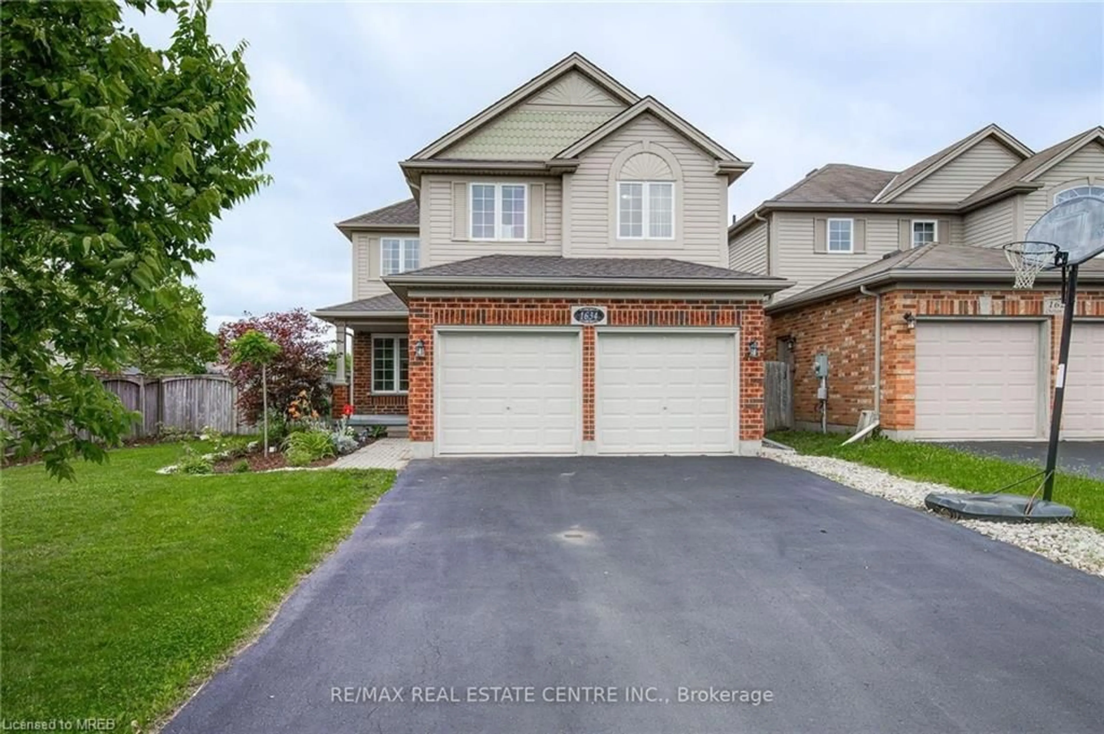 Frontside or backside of a home for 1634 Chelton Pl, London Ontario N6H 1M2