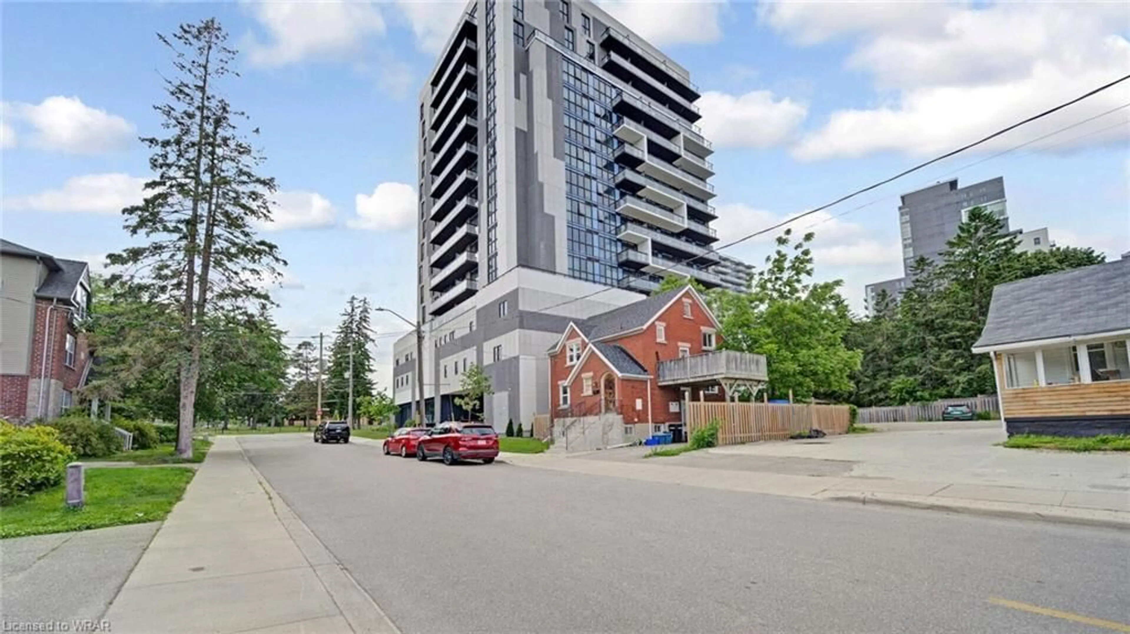 A pic from exterior of the house or condo for 128 King St #1501, Waterloo Ontario N2J 0E9