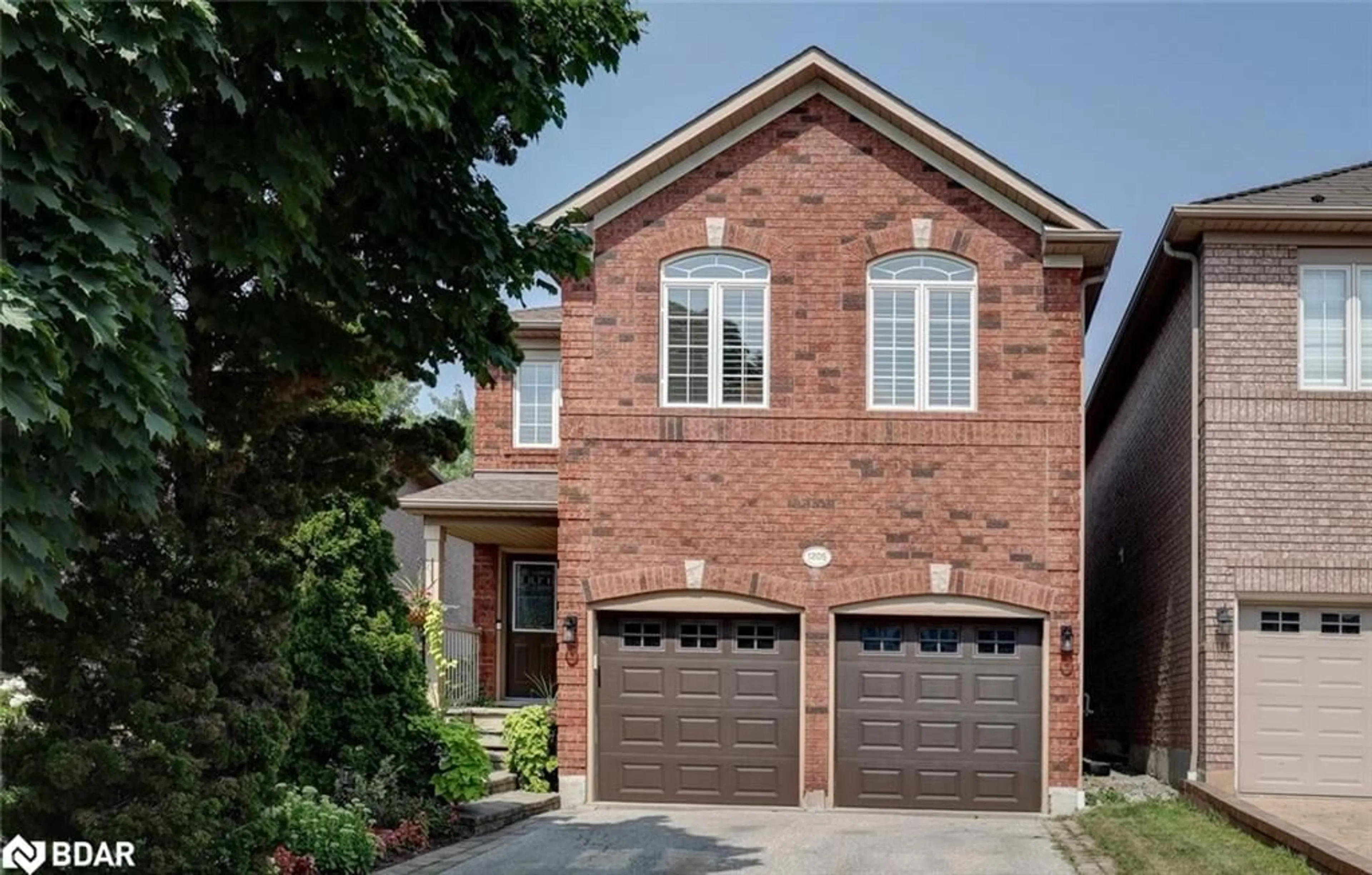Home with brick exterior material for 1205 Barnswallow Crt, Peel Ontario L5V 2J6