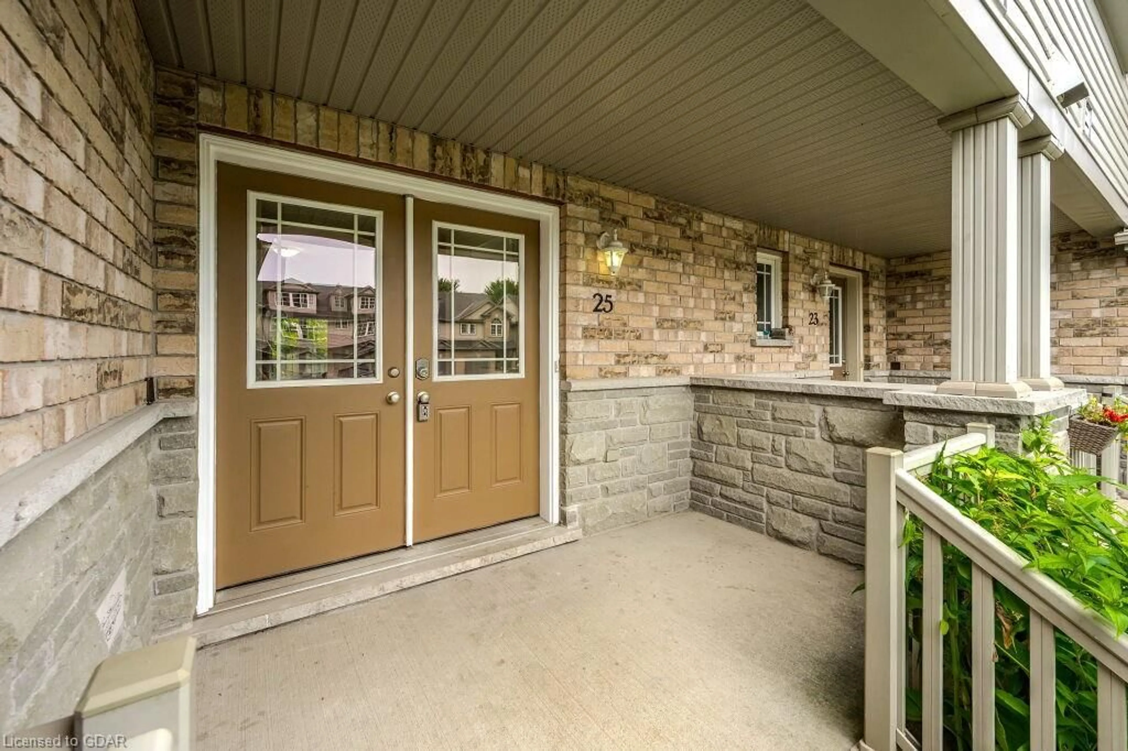 Indoor entryway for 25 Revell Dr, Guelph Ontario N1G 0B2