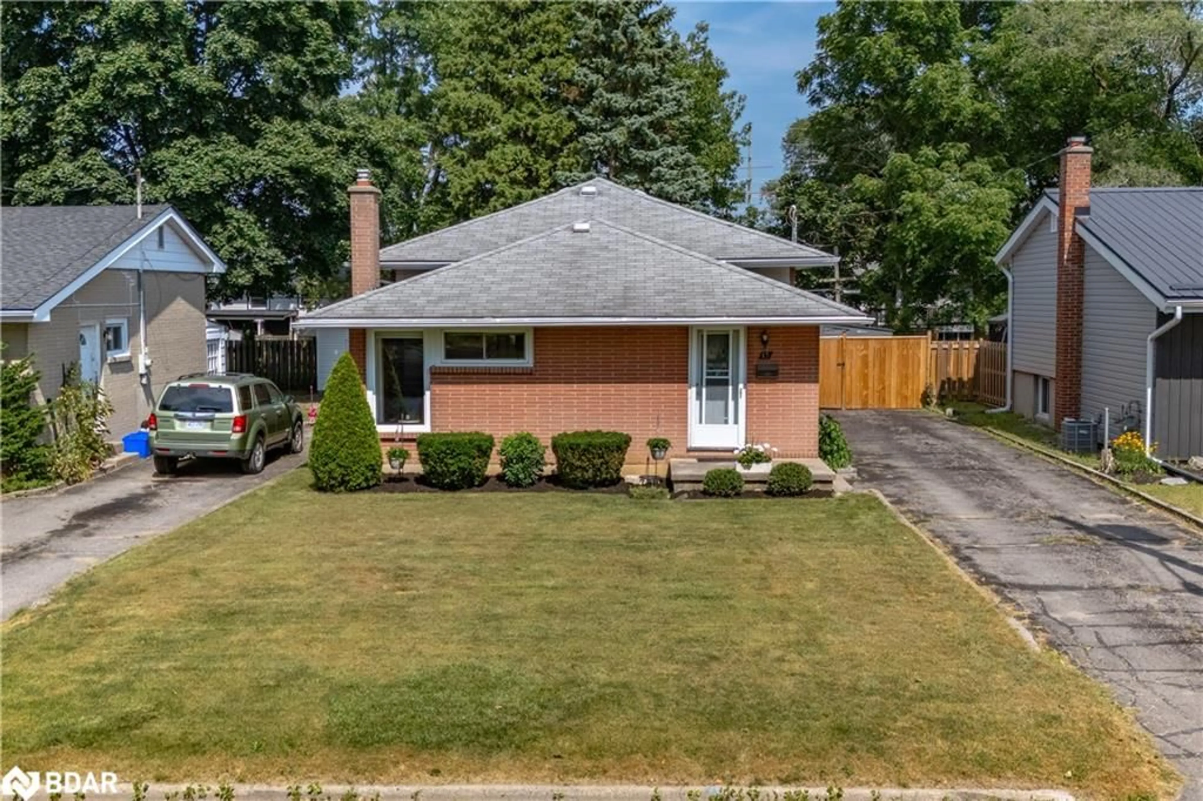 Frontside or backside of a home for 15 Linton Rd, Belleville Ontario K8N 4K7