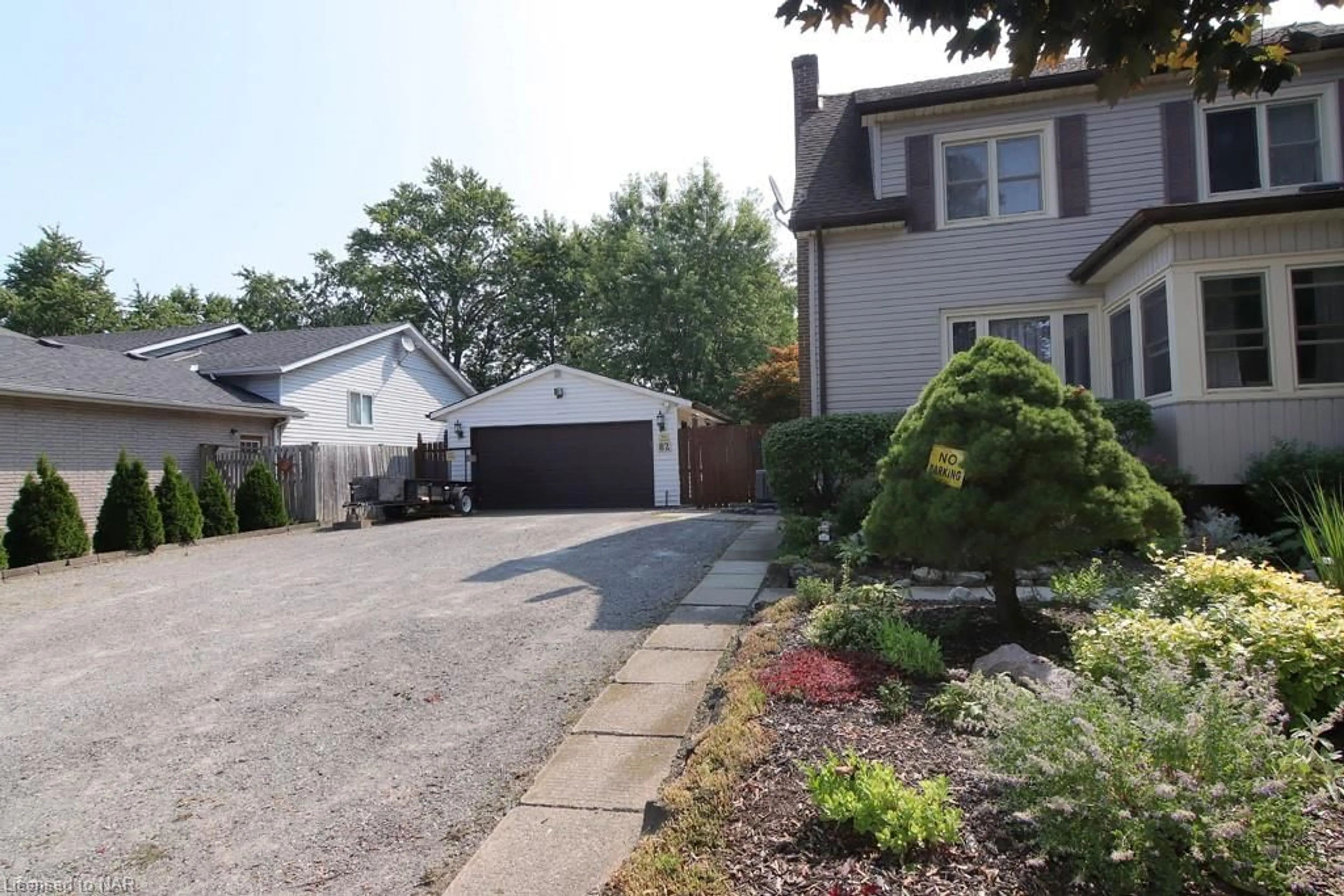 Frontside or backside of a home, the street view for 82 Louth St, St. Catharines Ontario L2S 2T4