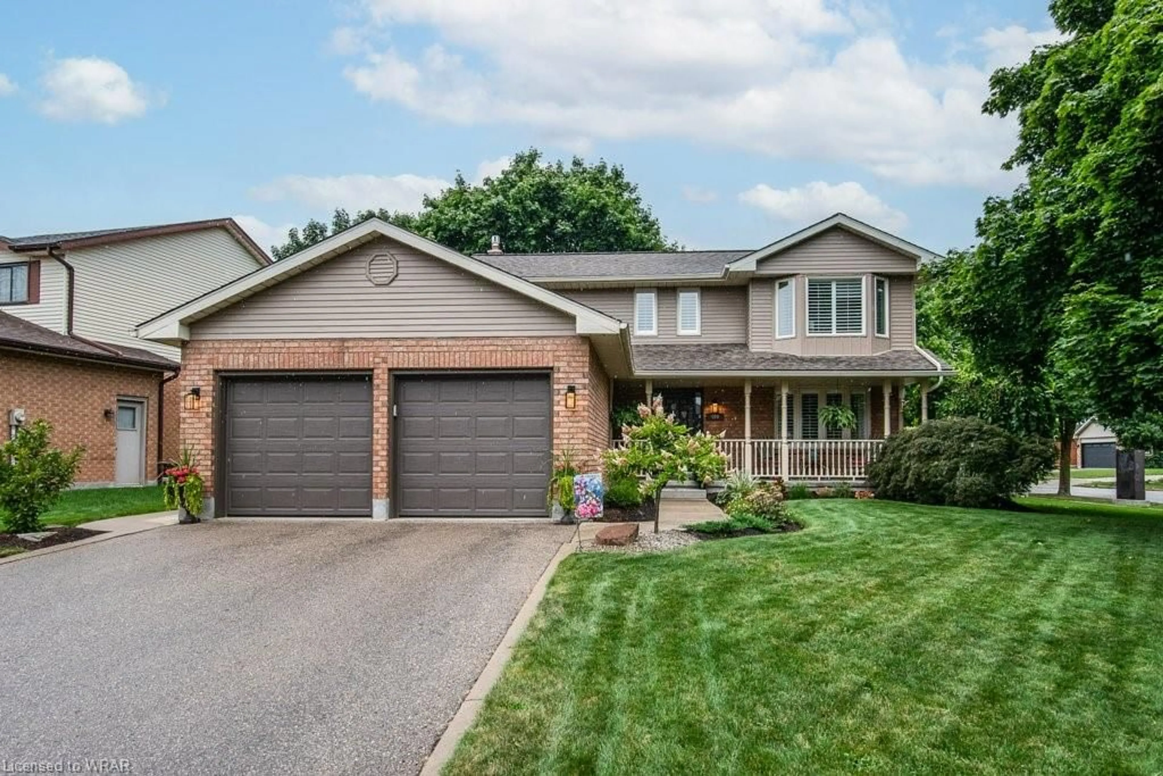 Frontside or backside of a home for 400 Allenby Crt, Waterloo Ontario N2K 3J9