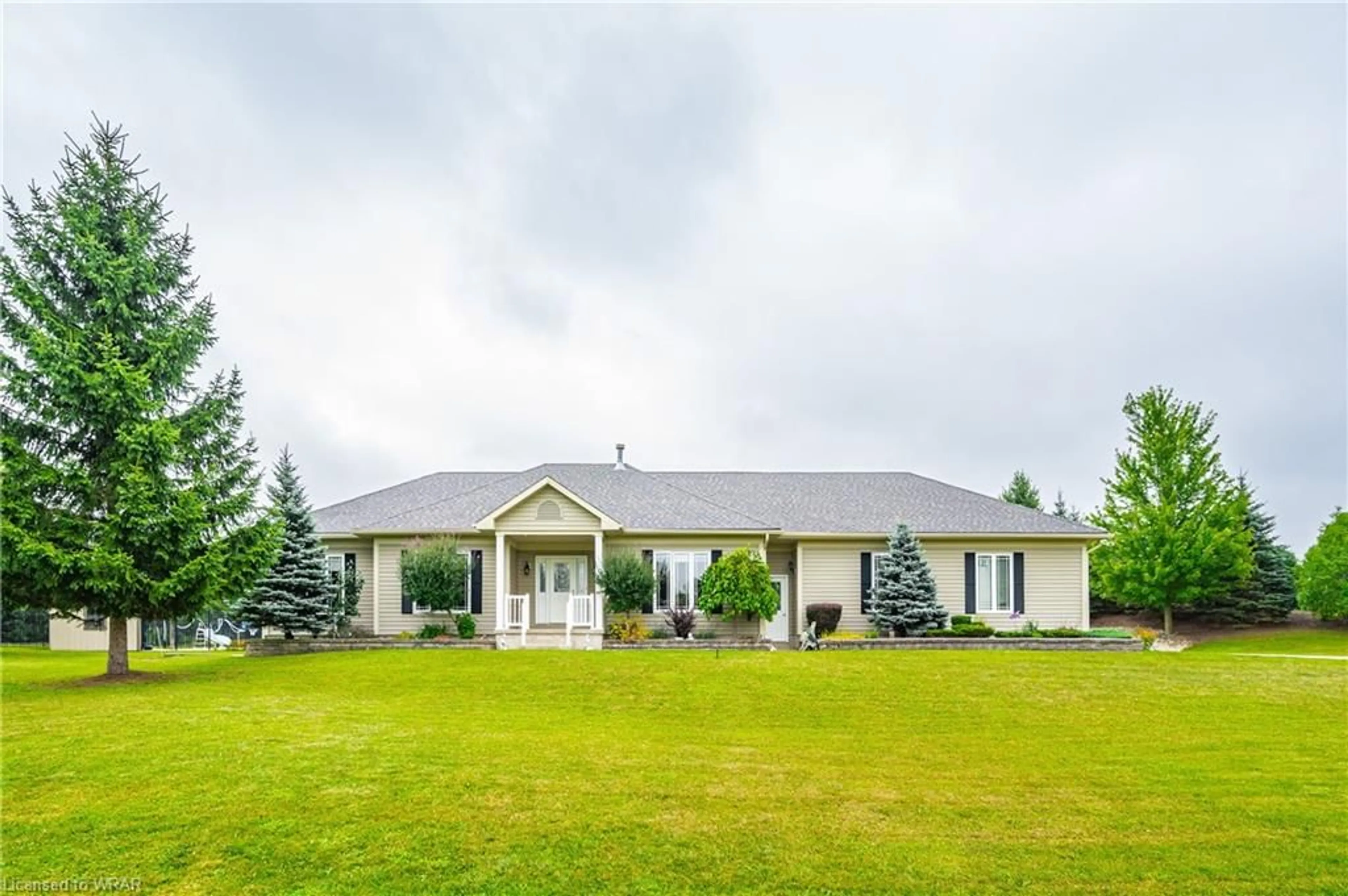 Frontside or backside of a home, cottage for 27 Highland Rd, Clifford Ontario N0G 1M0