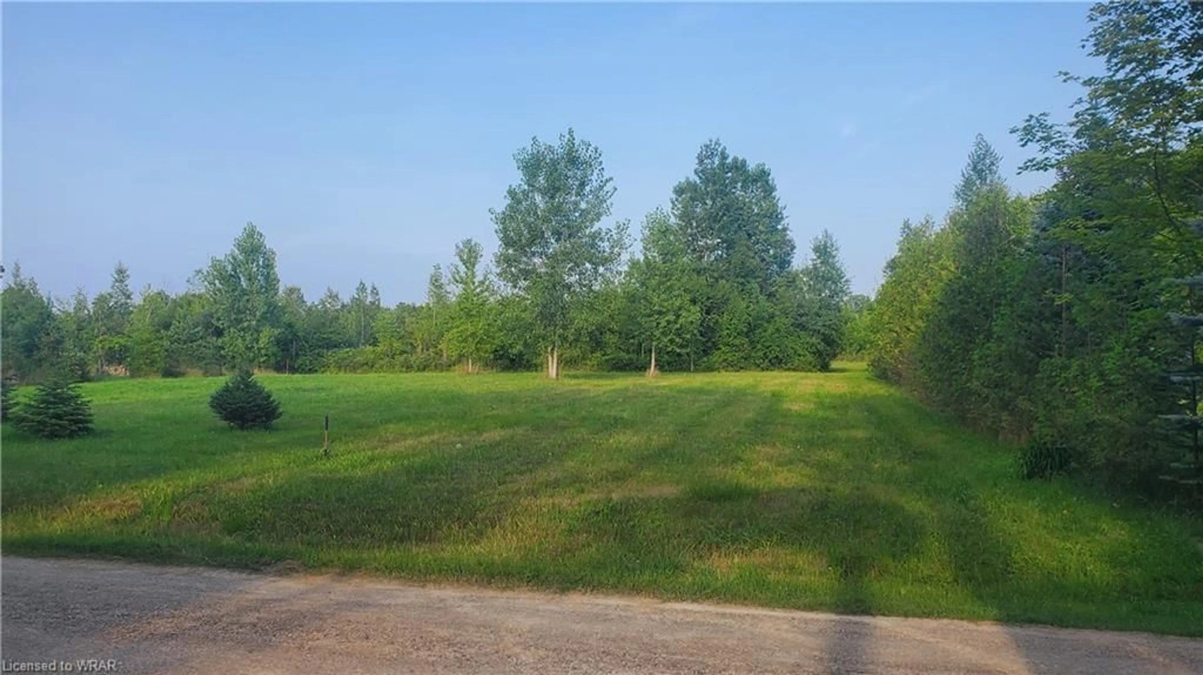 Fenced yard for 227 Eagle St, Cambridge Ontario N3H 1E3