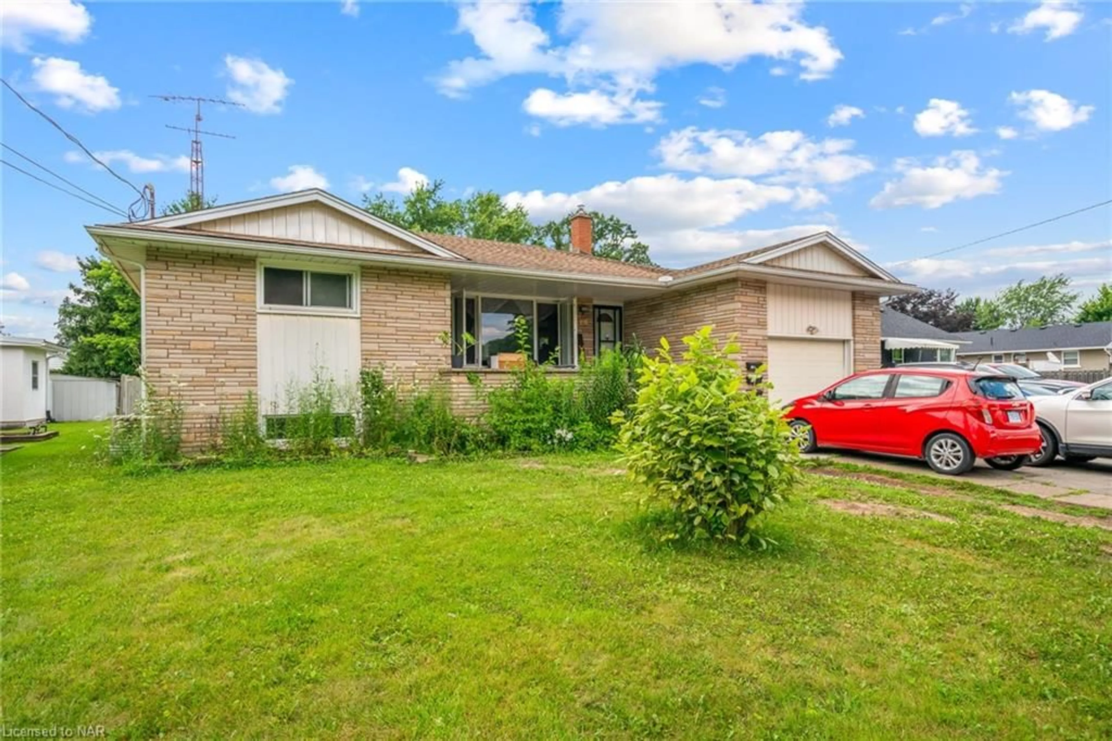 Frontside or backside of a home for 463 Clare Ave, Welland Ontario L3C 3B4