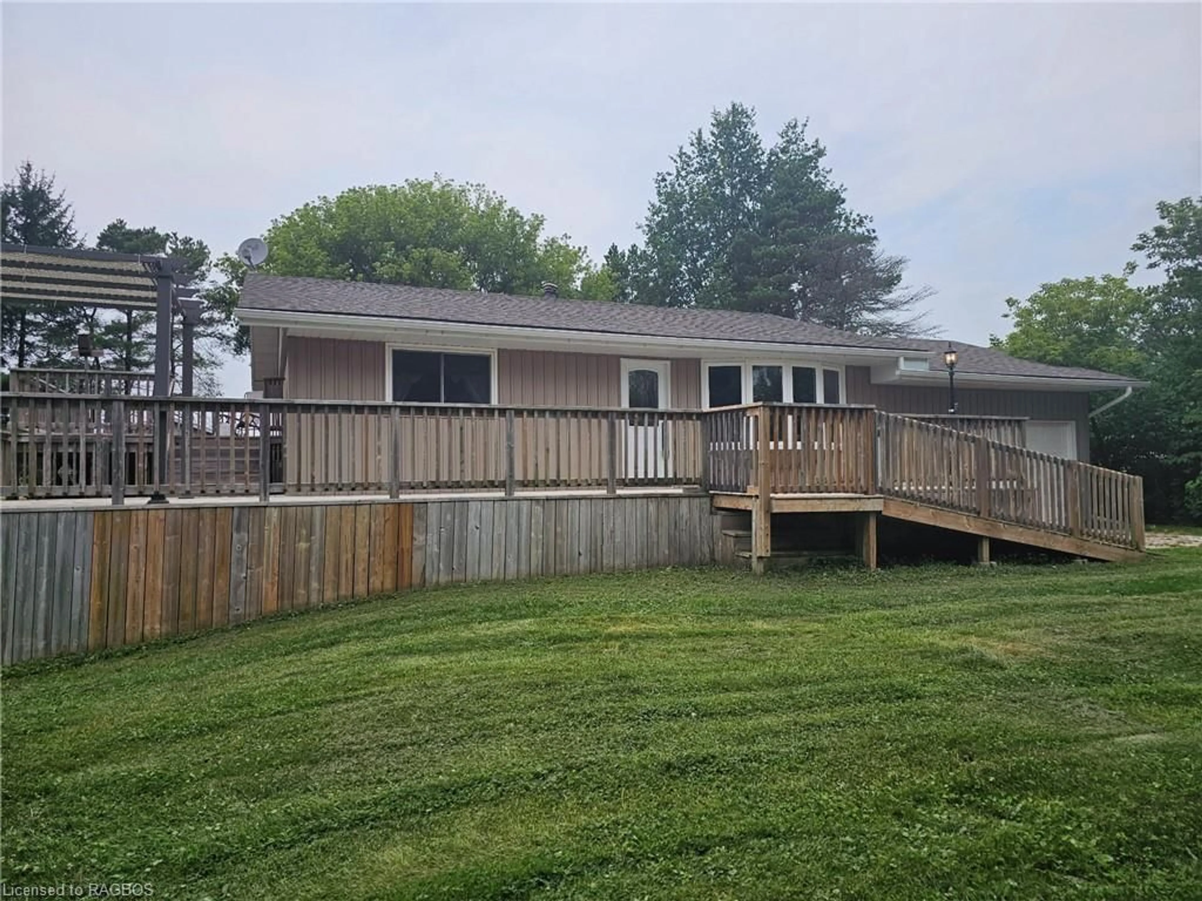 Frontside or backside of a home, the fenced backyard for 782 Concession 4, Arran-Elderslie Ontario N0G 2H0