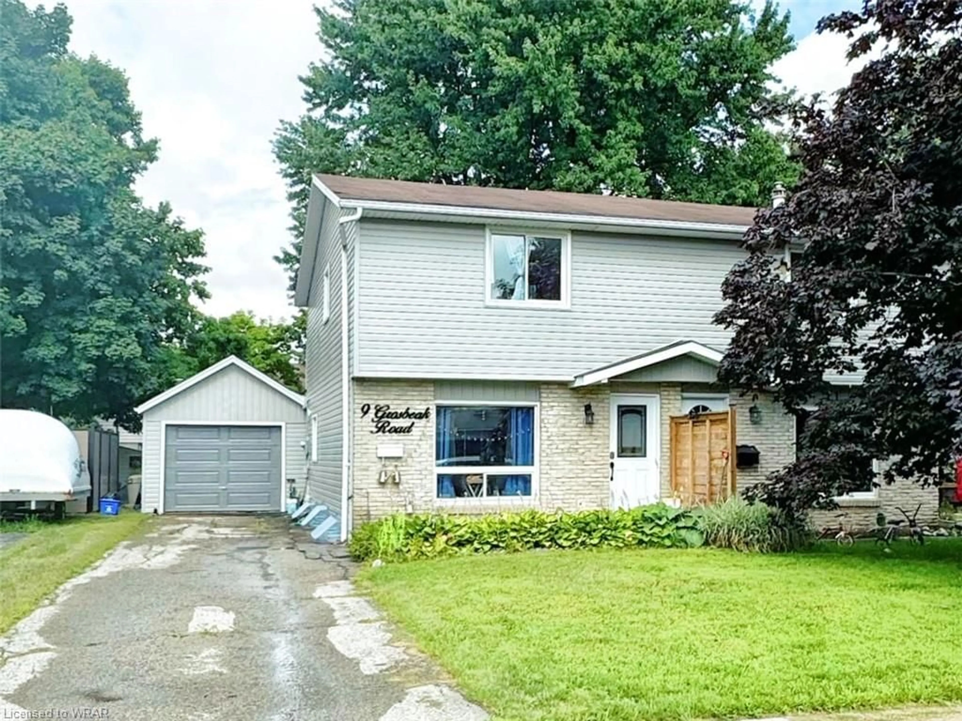 Frontside or backside of a home for 9 Grosbeak Rd, Elmira Ontario N3B 1V6