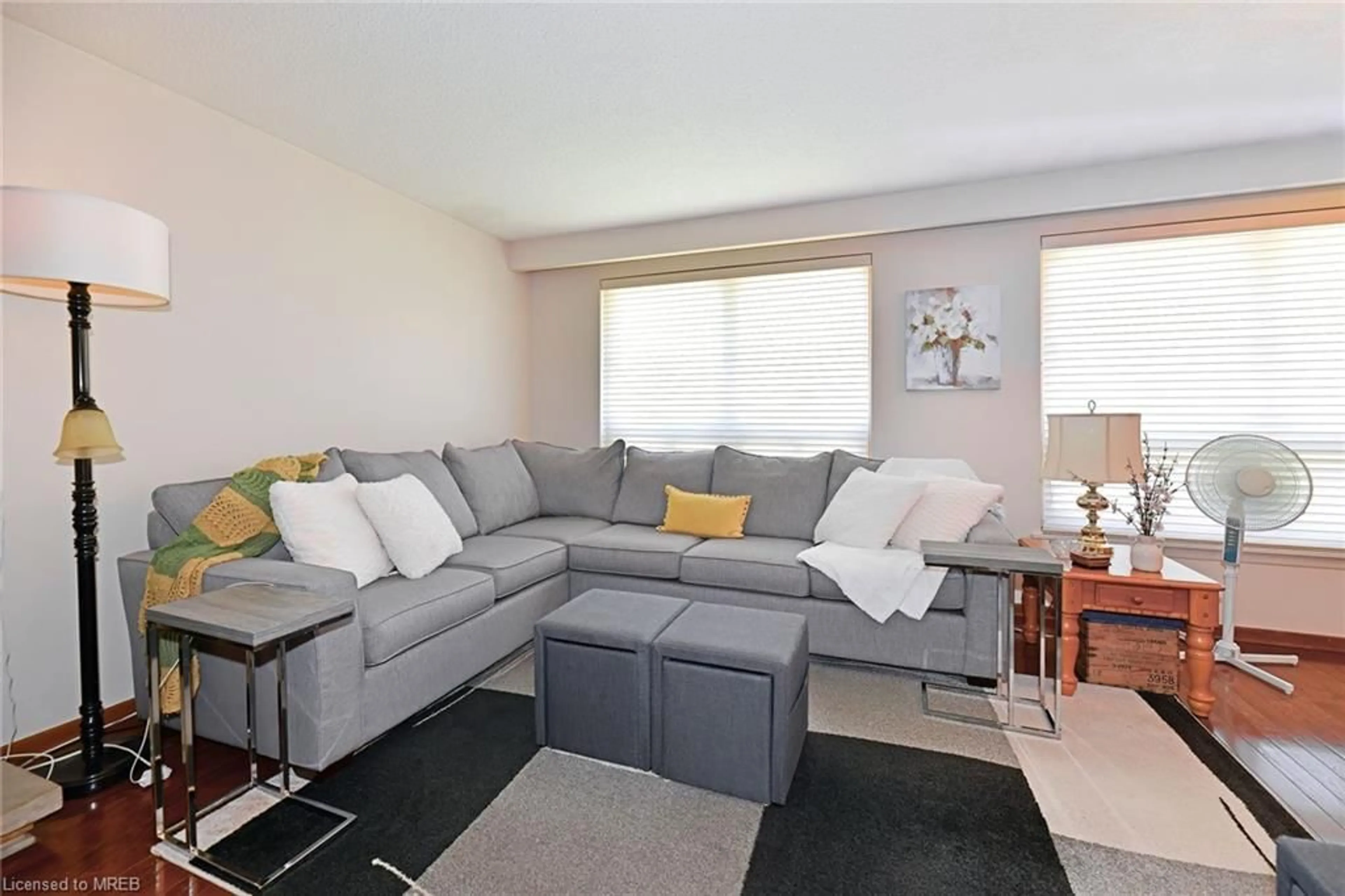 Living room for 59 Wareside Rd, Etobicoke Ontario M9C 3B5