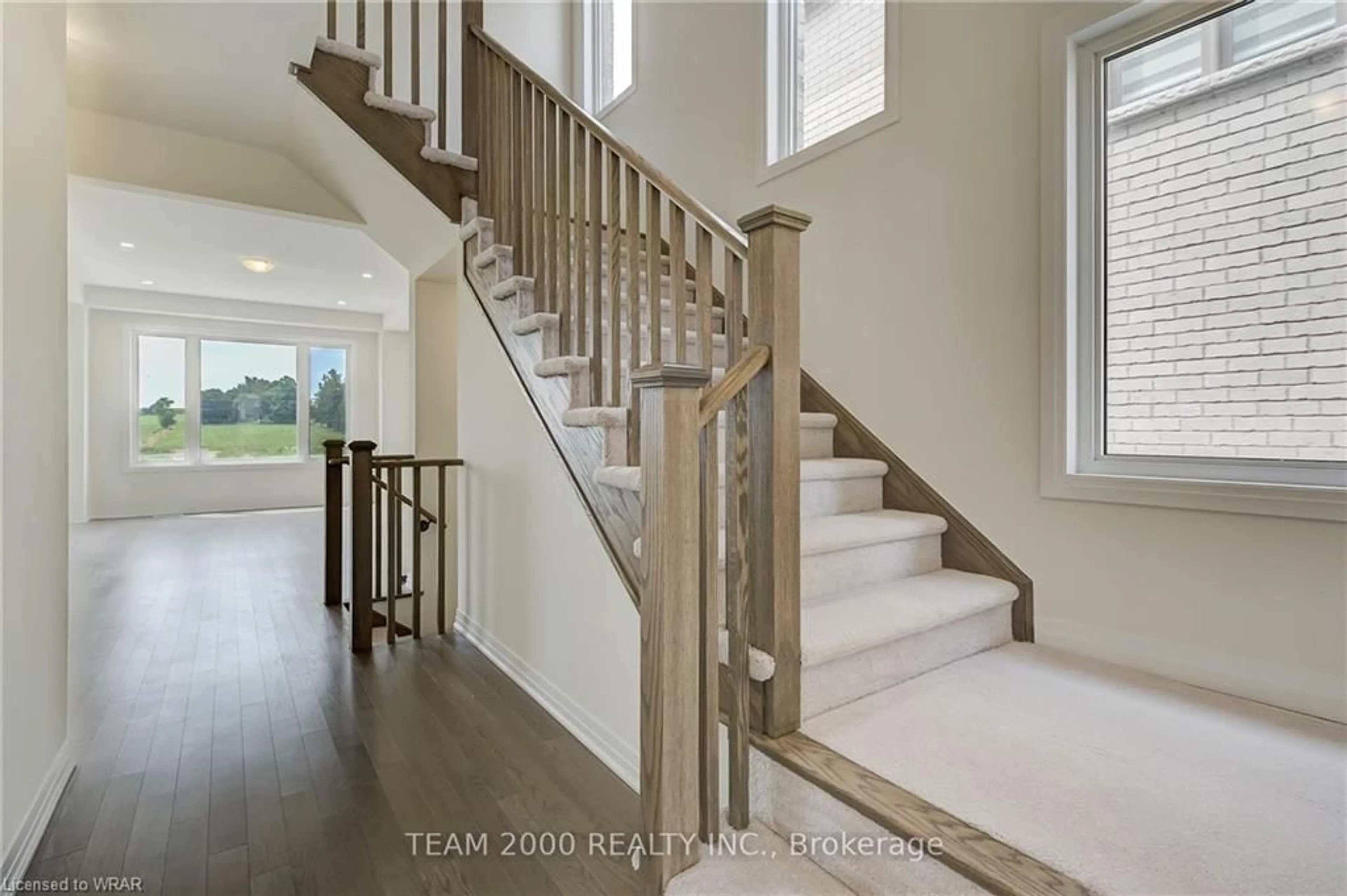 Stairs for 221 Leslie Davis St, Ayr Ontario N0B 1E0